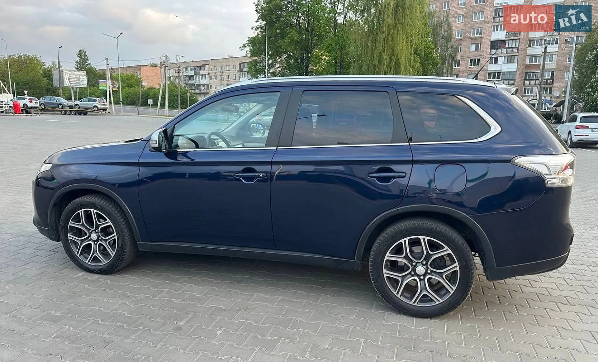 2015 Mitsubishi Outlander - мініатюра 8