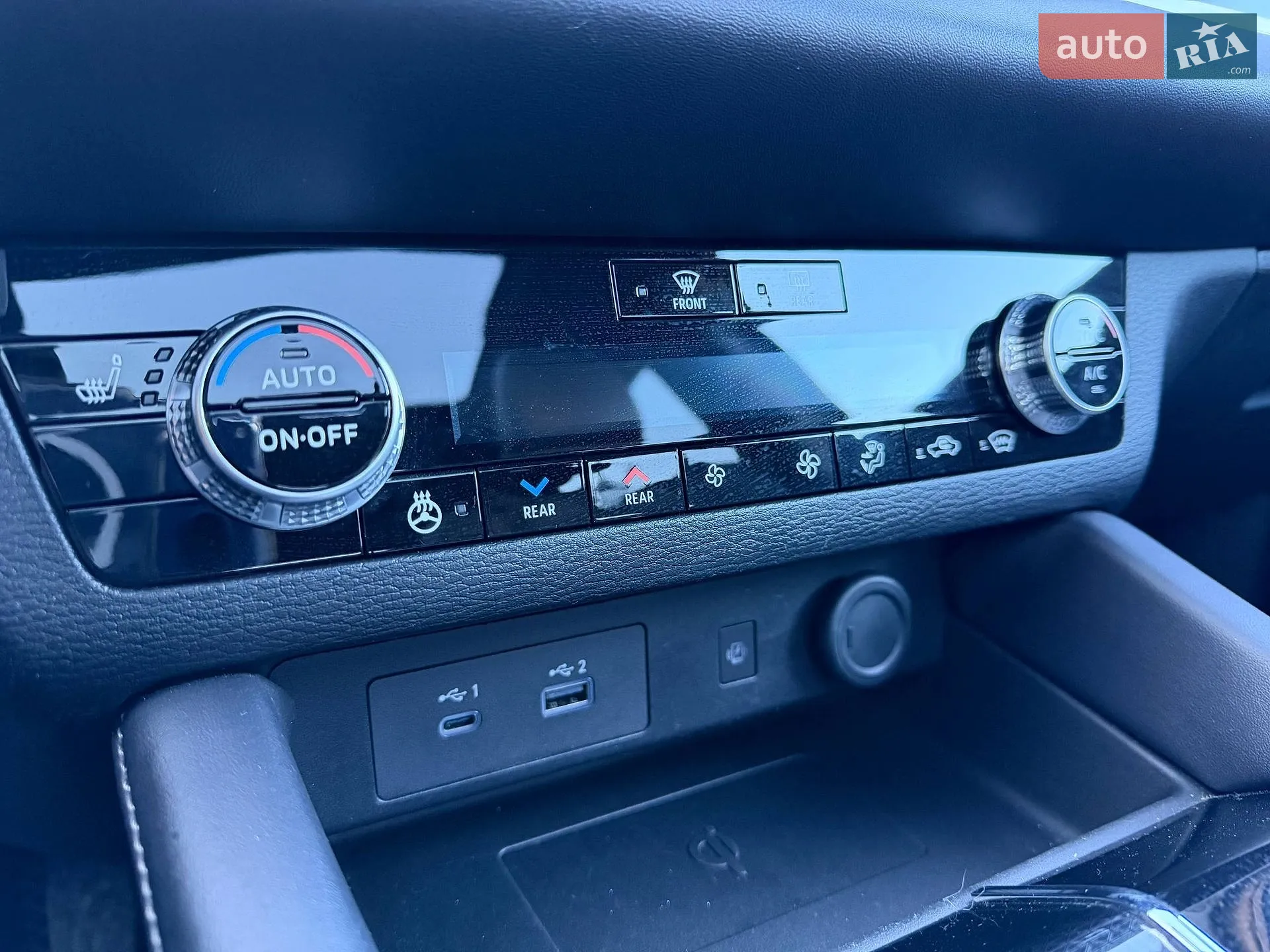 2024 Mitsubishi Outlander - мініатюра 26