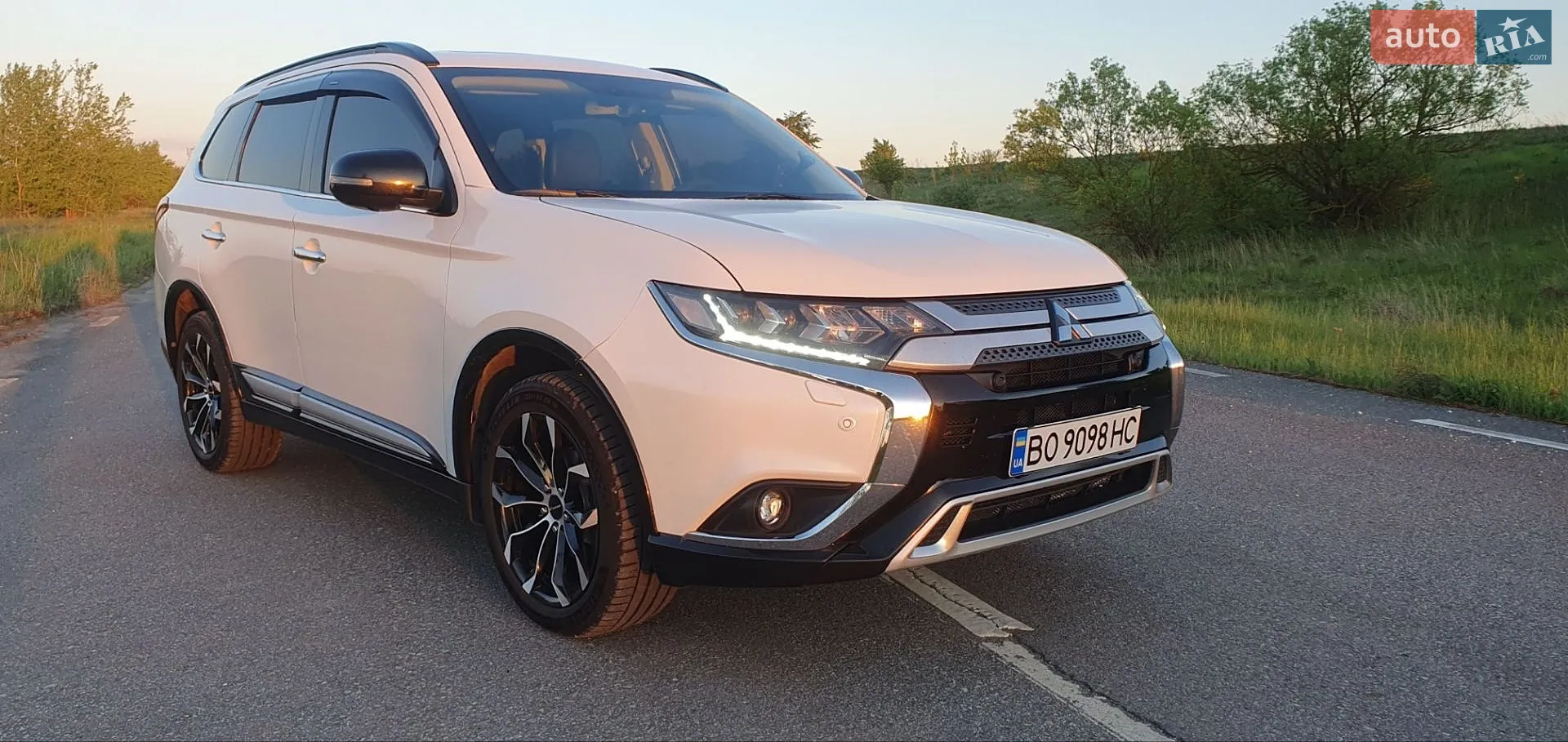 2018 Mitsubishi Outlander - мініатюра 9