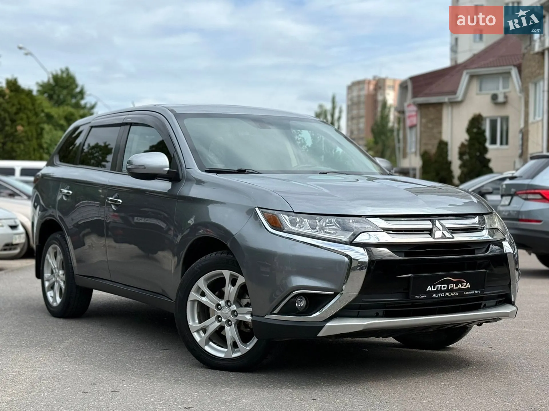 2013 Mitsubishi Outlander - мініатюра 16