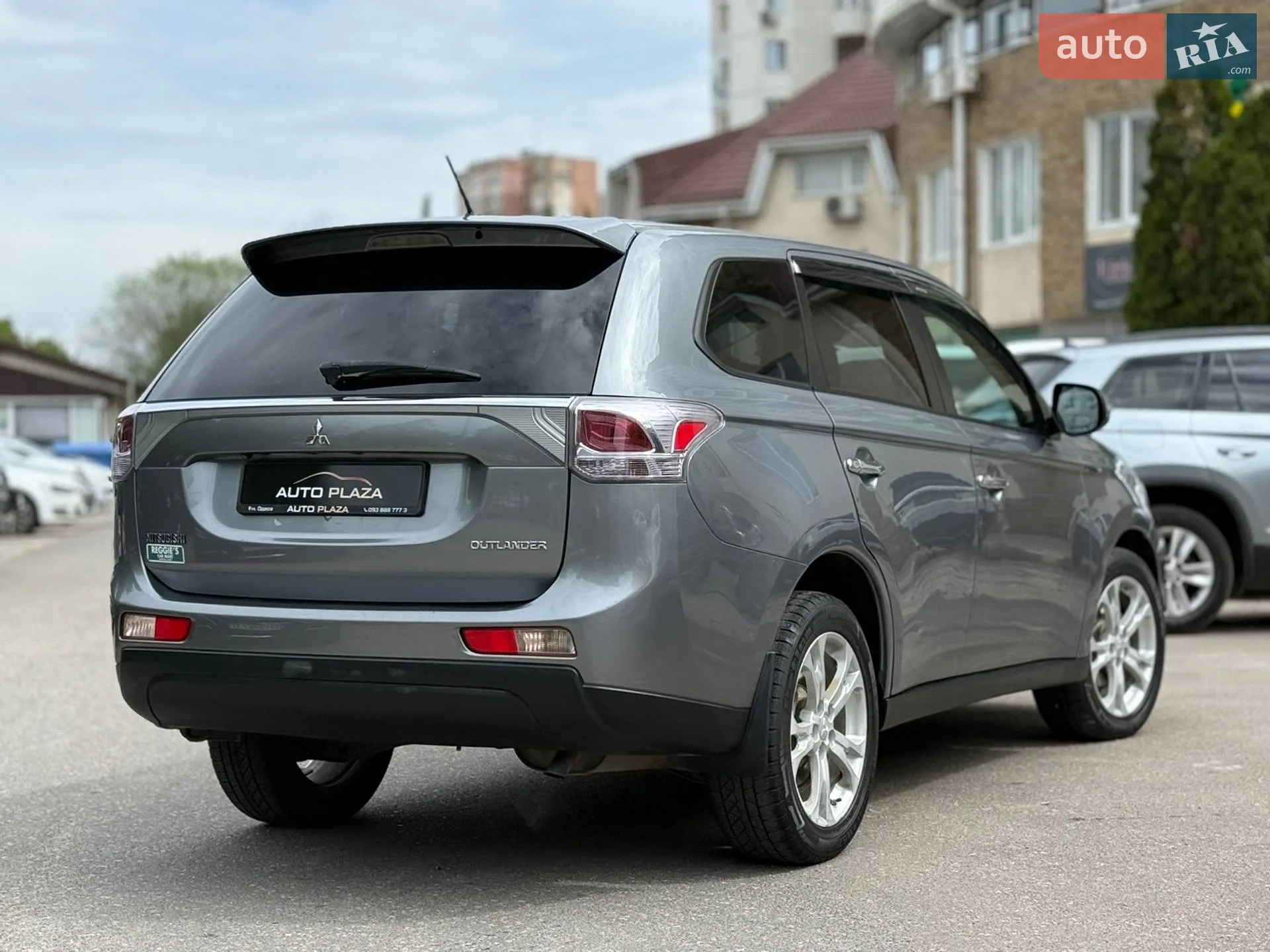 2013 Mitsubishi Outlander - мініатюра 24