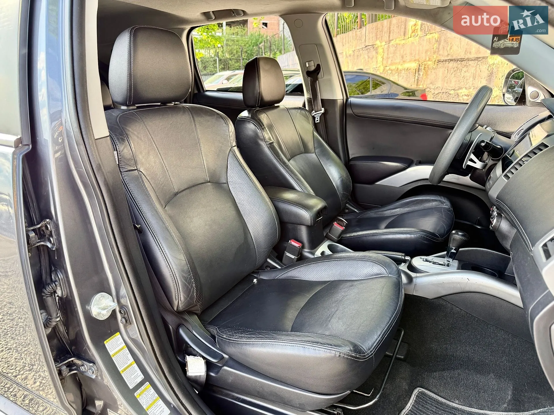 2011 Mitsubishi Outlander - мініатюра 13