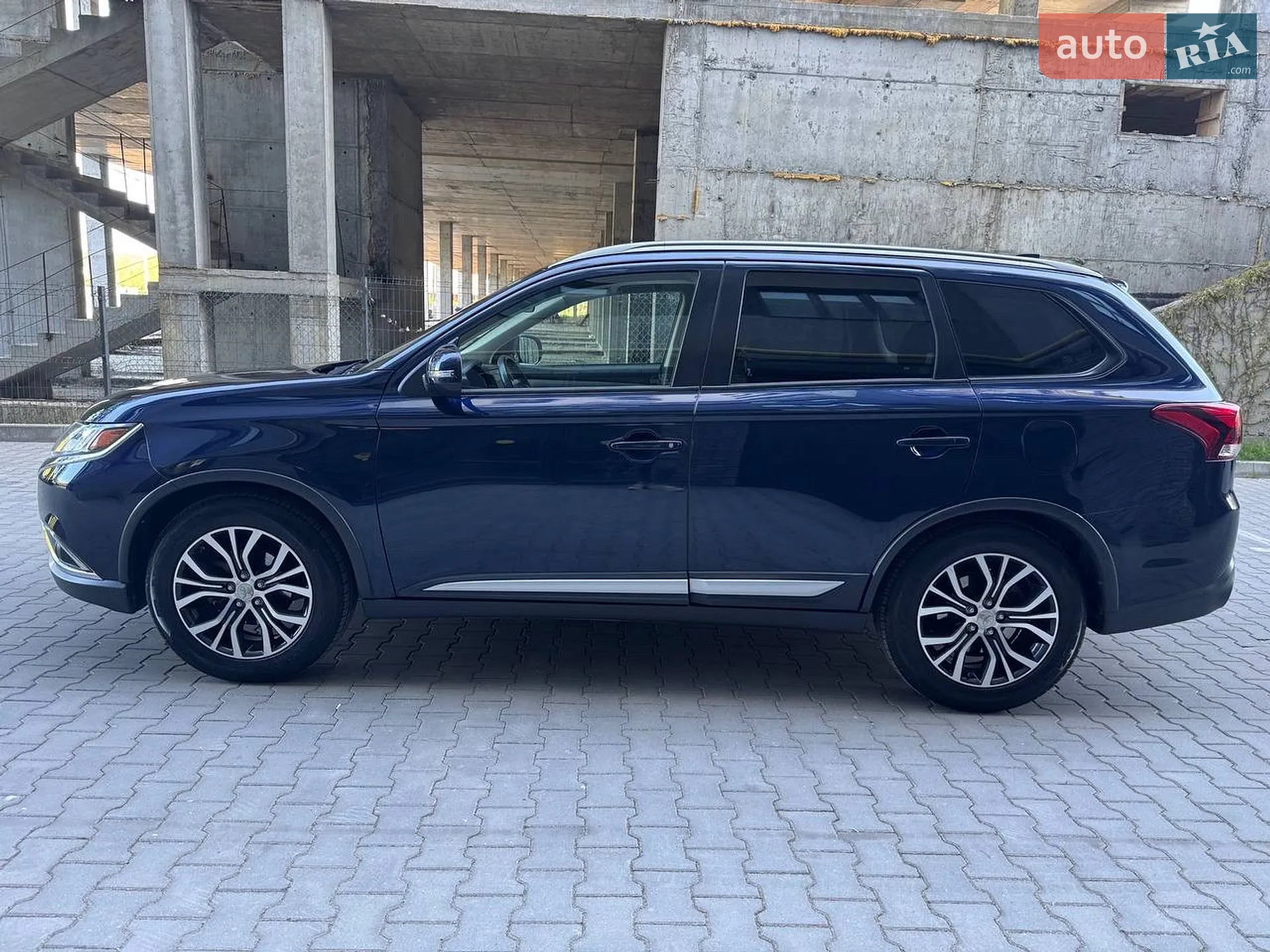 2018 Mitsubishi Outlander - мініатюра 5