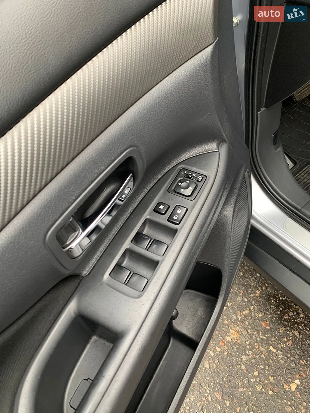 2014 Mitsubishi Outlander - мініатюра 8