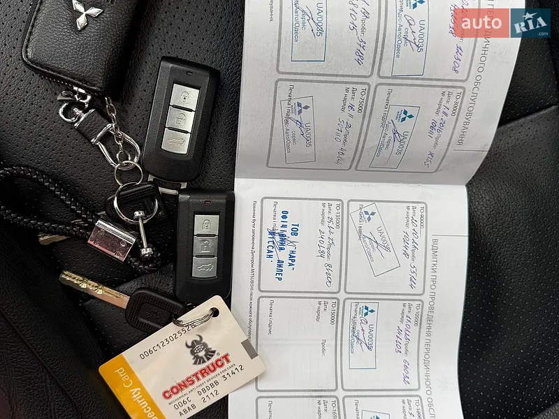 Внедорожник / Кроссовер Mitsubishi Outlander 2013 в Одессе документ