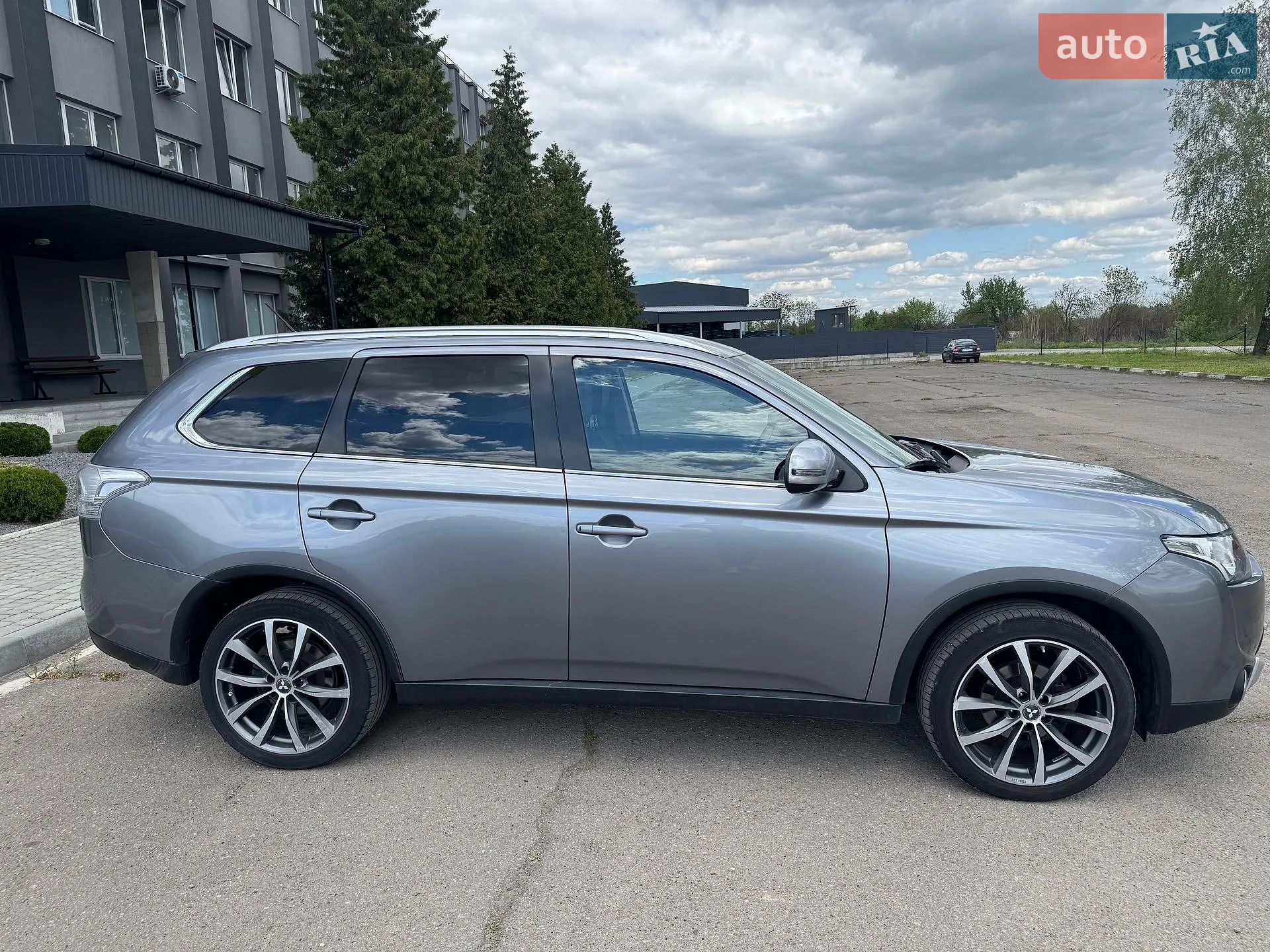 2015 Mitsubishi Outlander - мініатюра 4