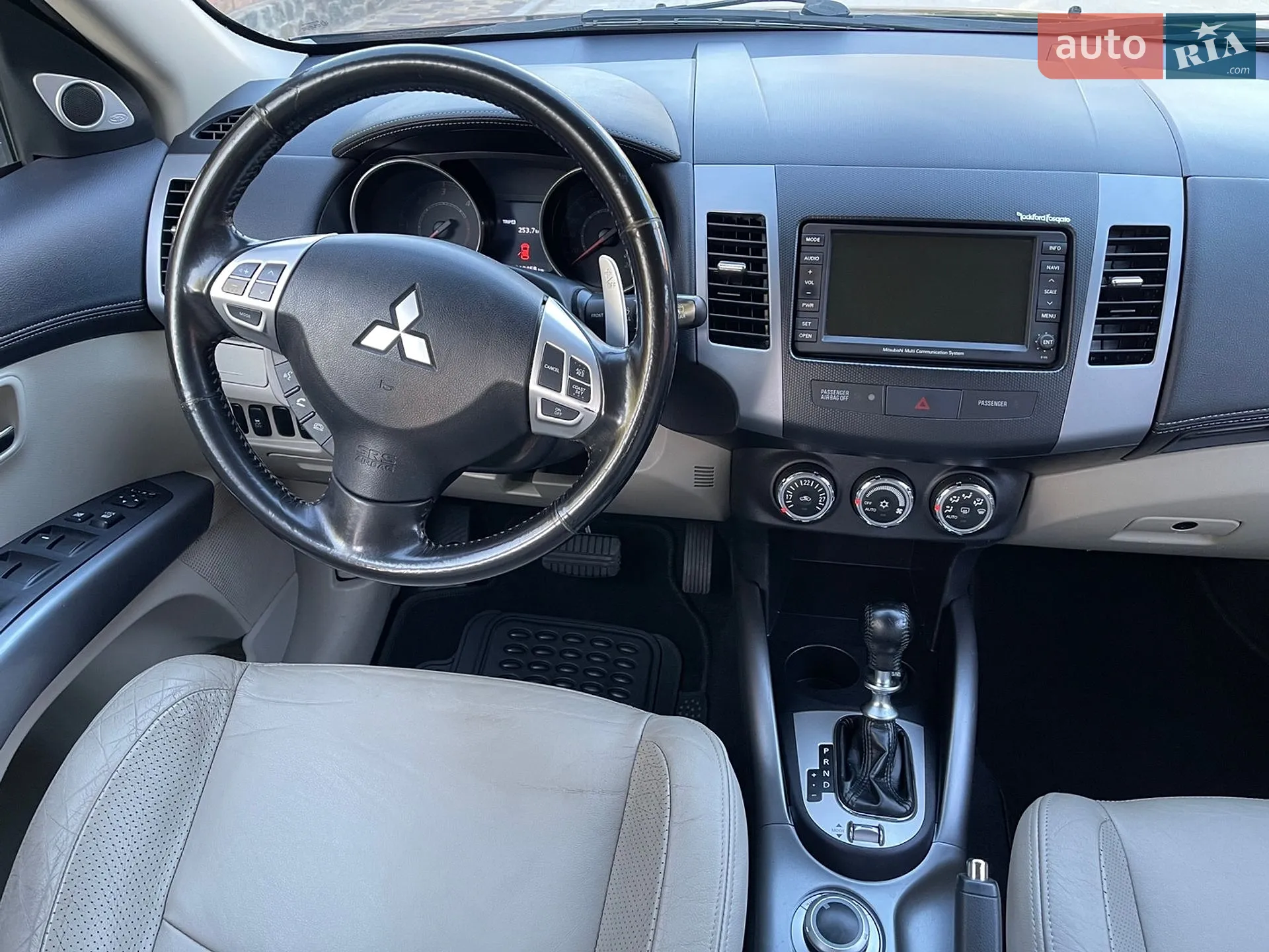 2011 Mitsubishi Outlander - мініатюра 18
