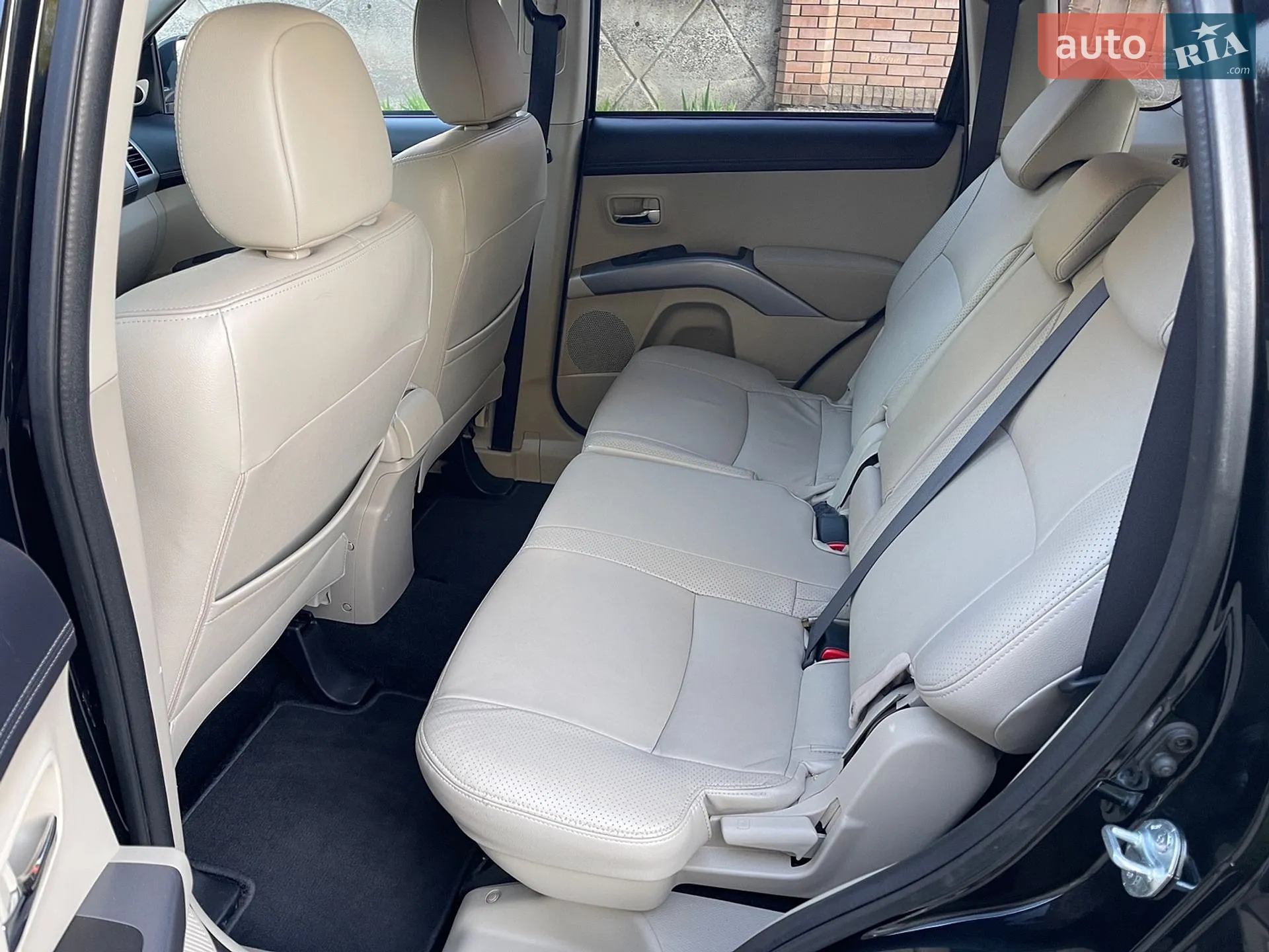 2011 Mitsubishi Outlander - мініатюра 23