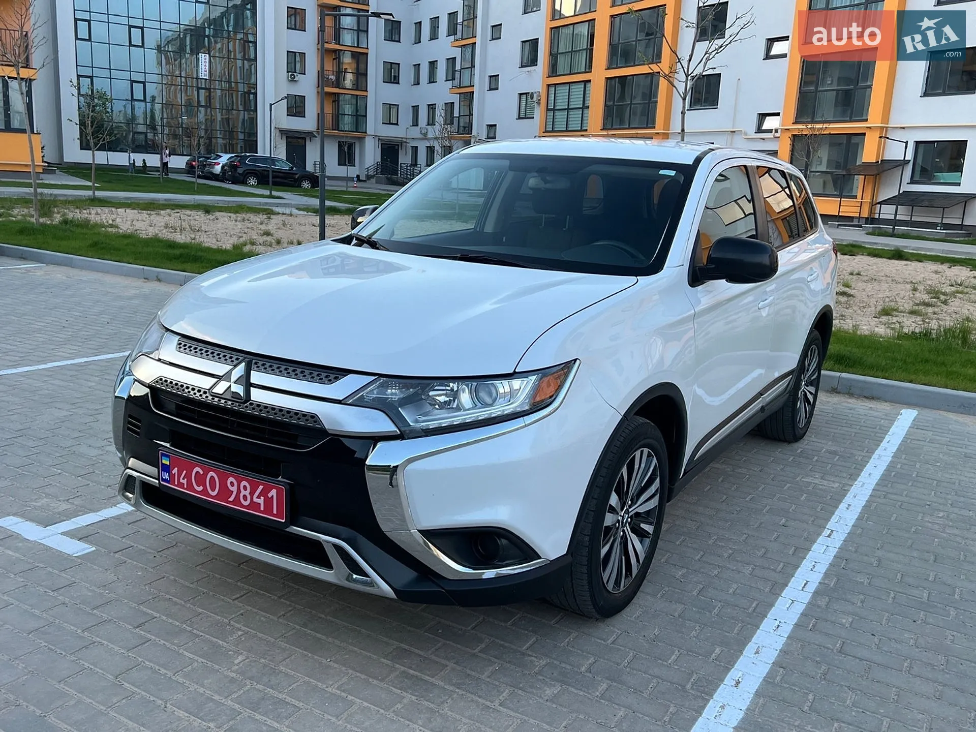 2019 Mitsubishi Outlander - мініатюра 6