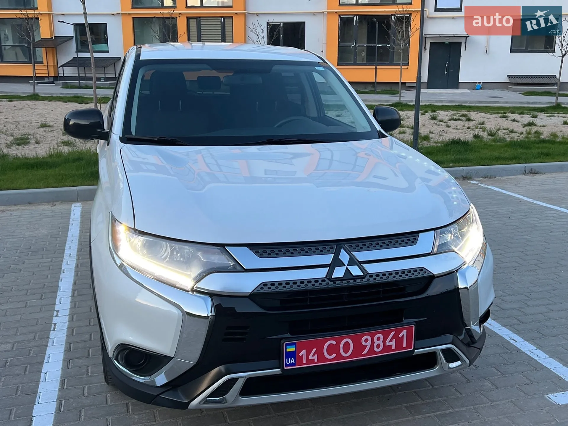 2019 Mitsubishi Outlander - мініатюра 14