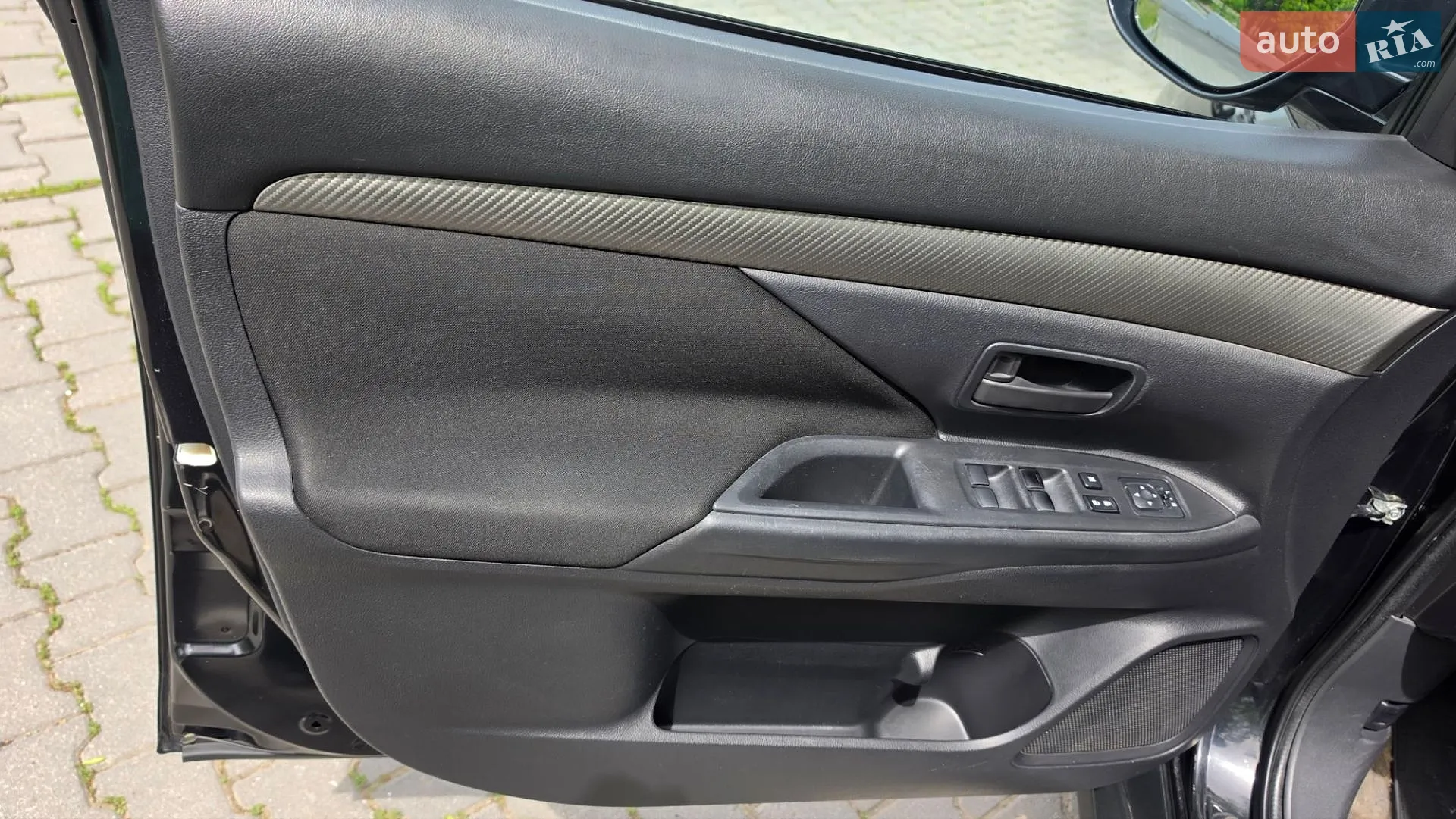 2012 Mitsubishi Outlander - мініатюра 20