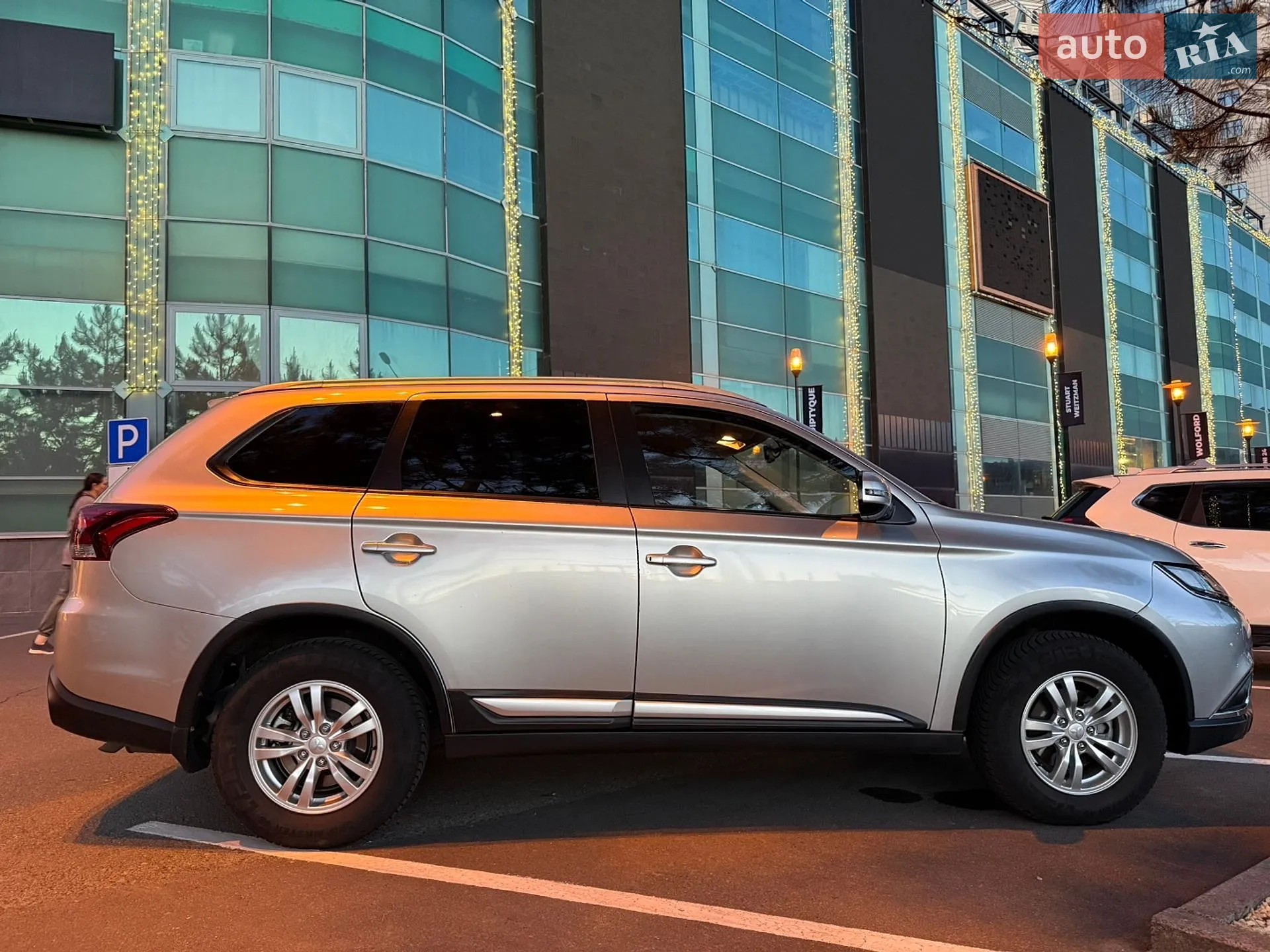 2019 Mitsubishi Outlander - мініатюра 10