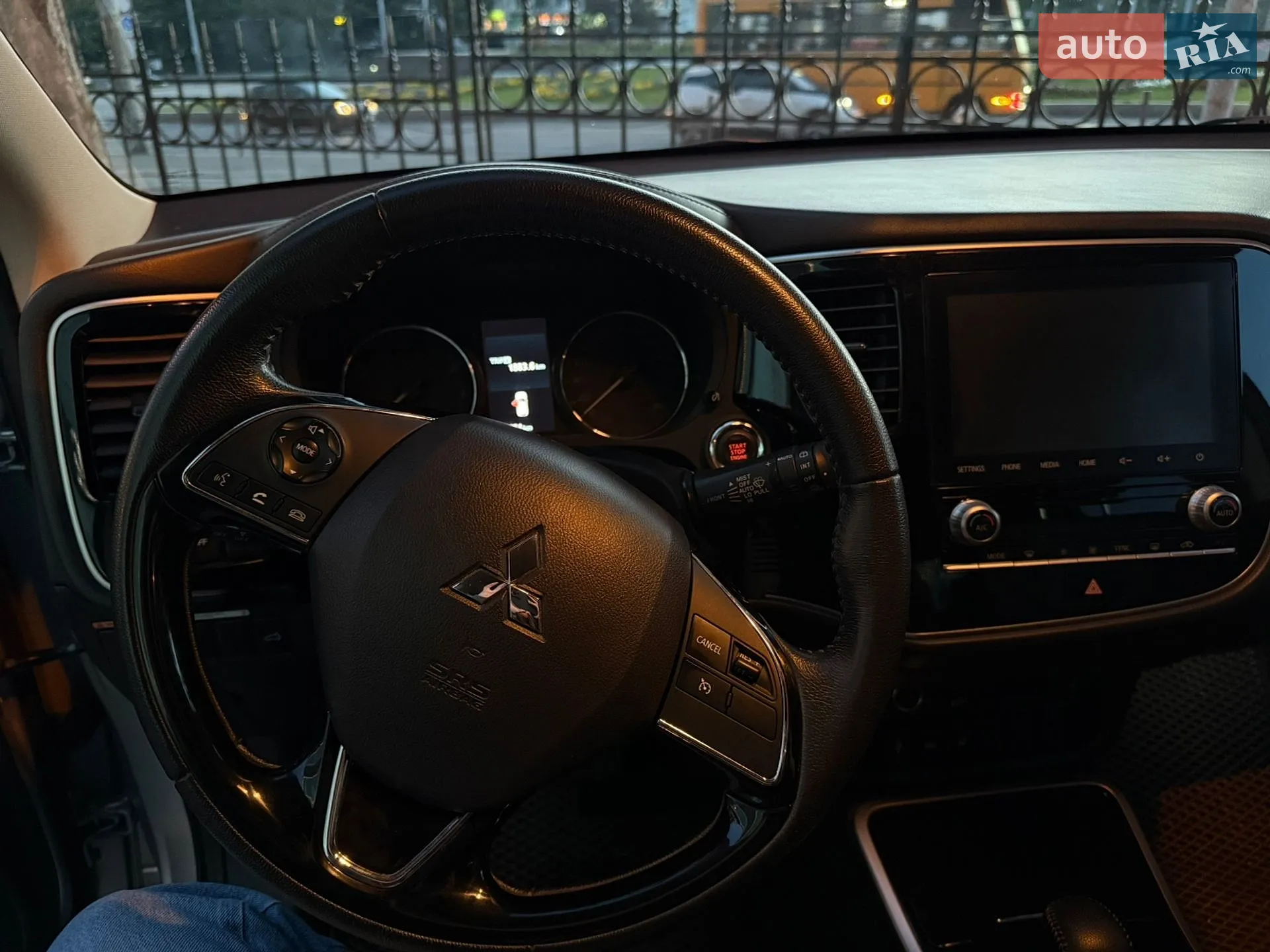 2019 Mitsubishi Outlander - мініатюра 14
