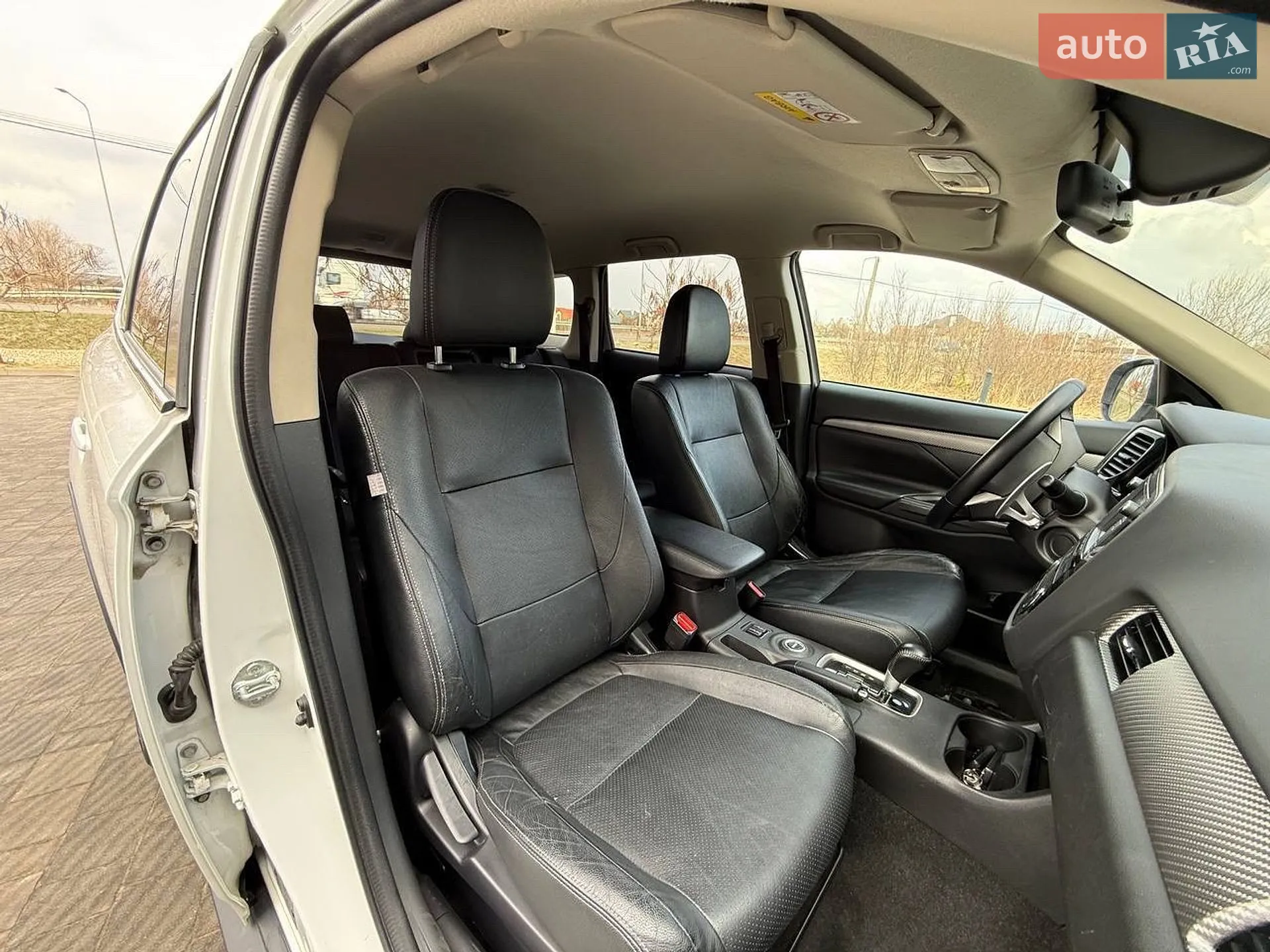 2014 Mitsubishi Outlander - мініатюра 32