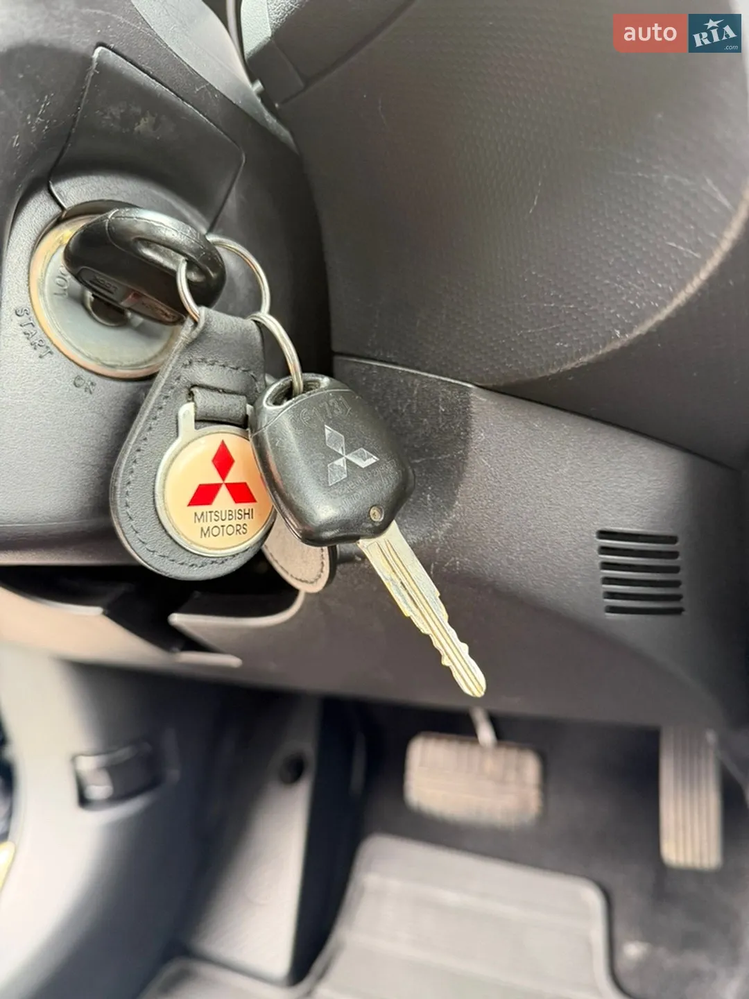 2010 Mitsubishi Outlander - мініатюра 34
