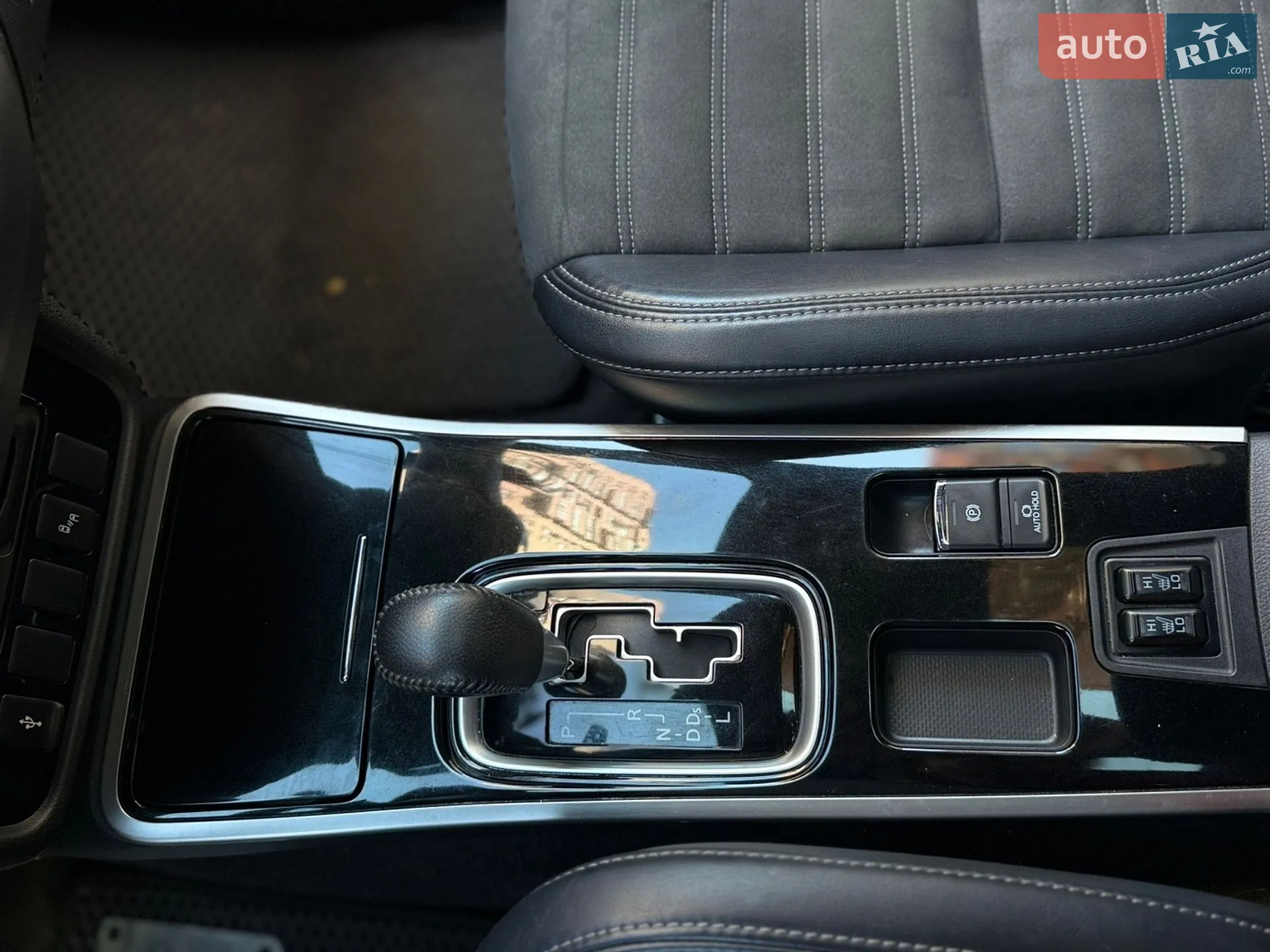 2018 Mitsubishi Outlander - мініатюра 40