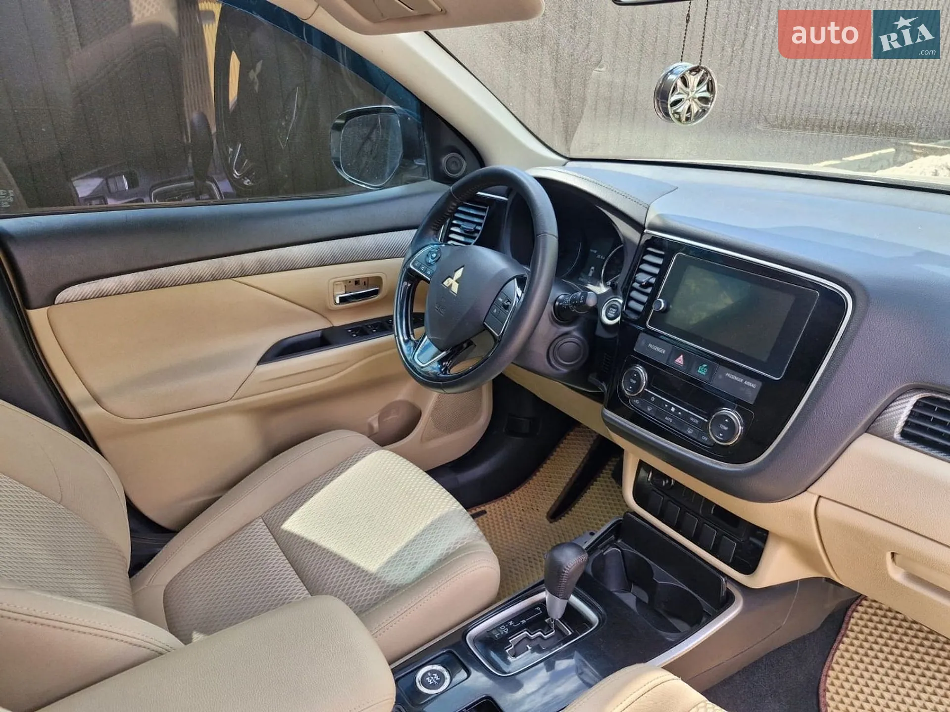 2018 Mitsubishi Outlander - мініатюра 17