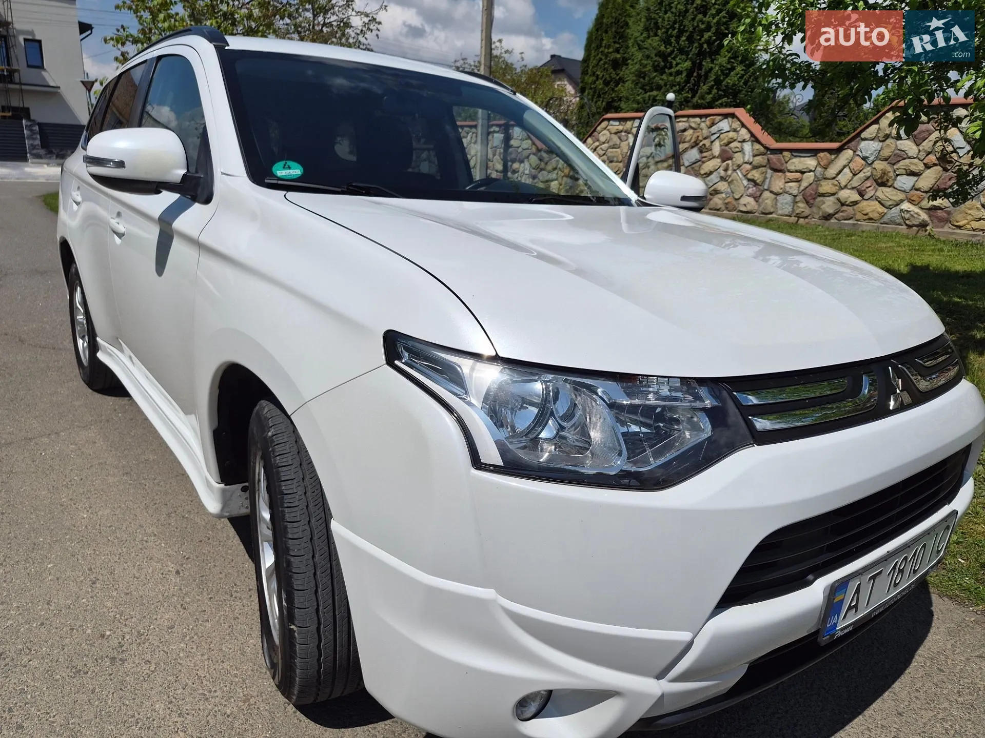 2012 Mitsubishi Outlander - фото 1