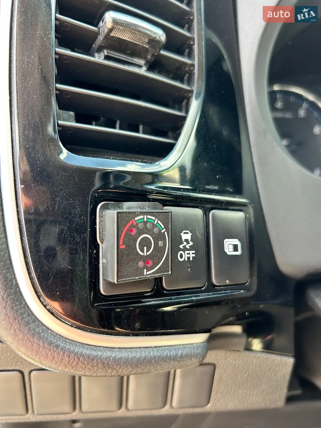 2017 Mitsubishi Outlander - мініатюра 28