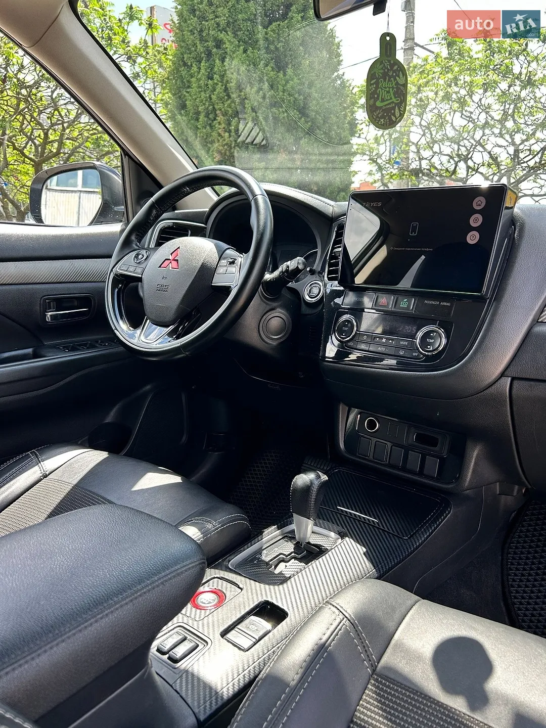 2017 Mitsubishi Outlander - мініатюра 30
