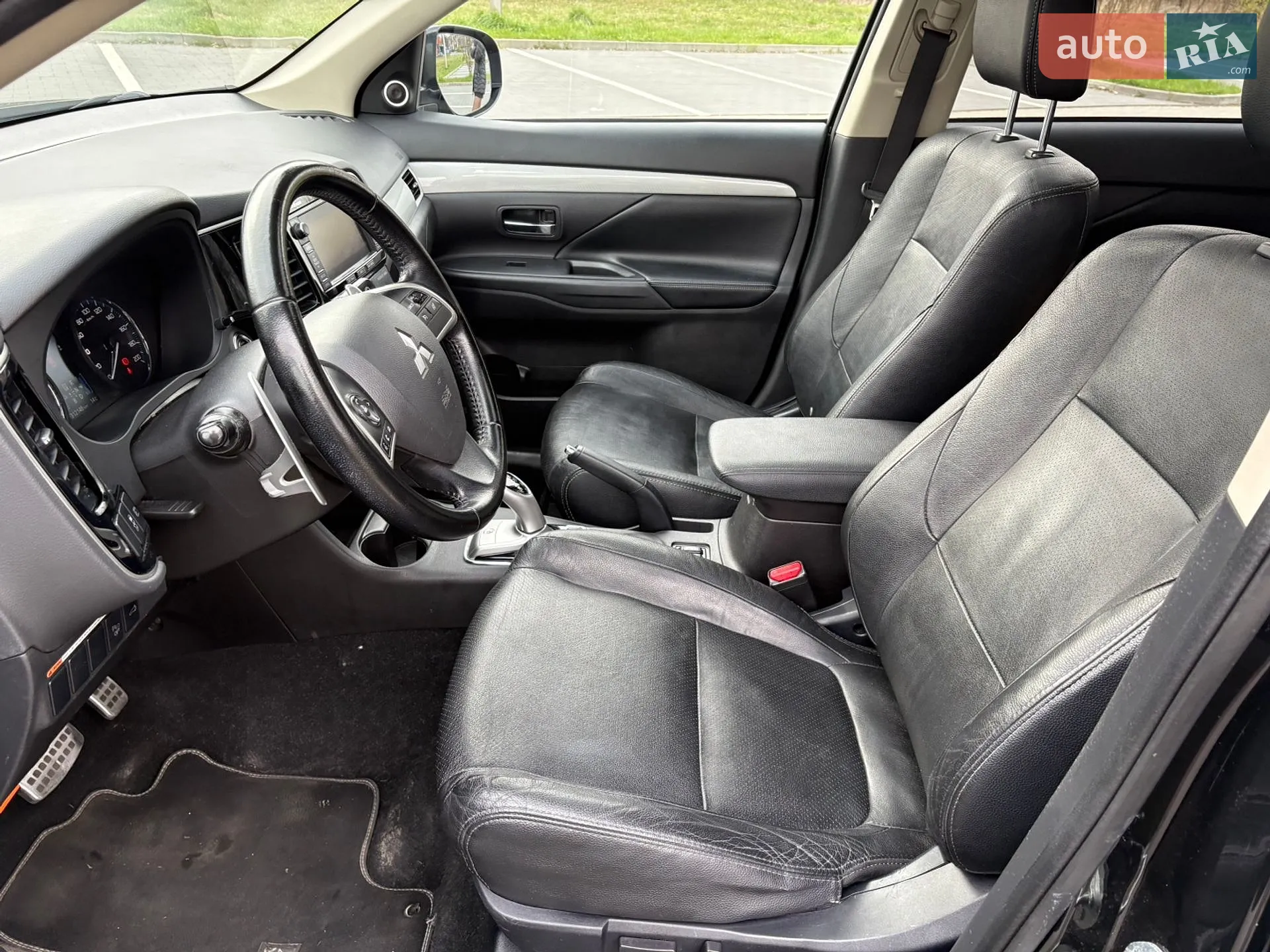 2014 Mitsubishi Outlander - мініатюра 11