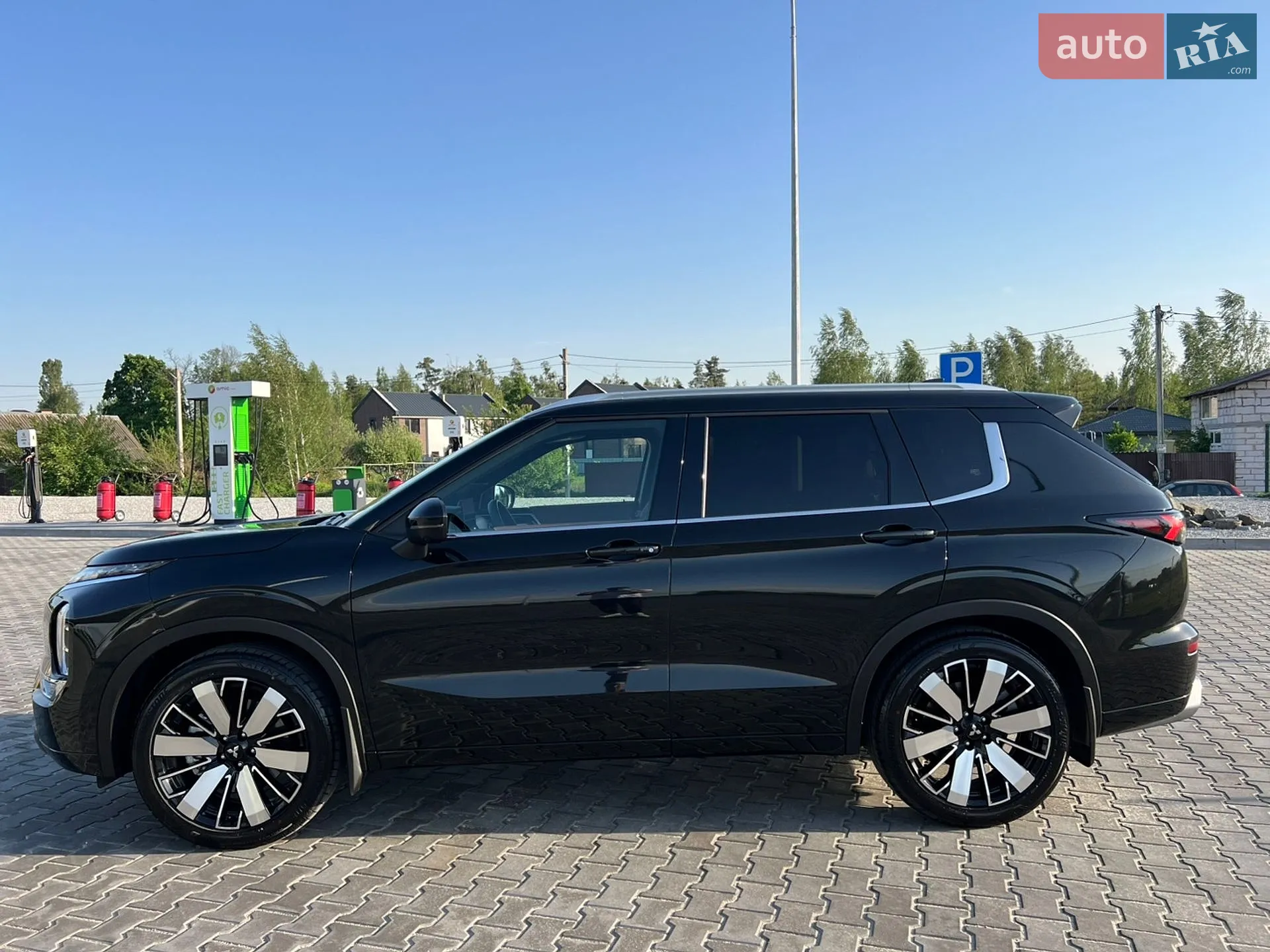 2025 Mitsubishi Outlander - мініатюра 8