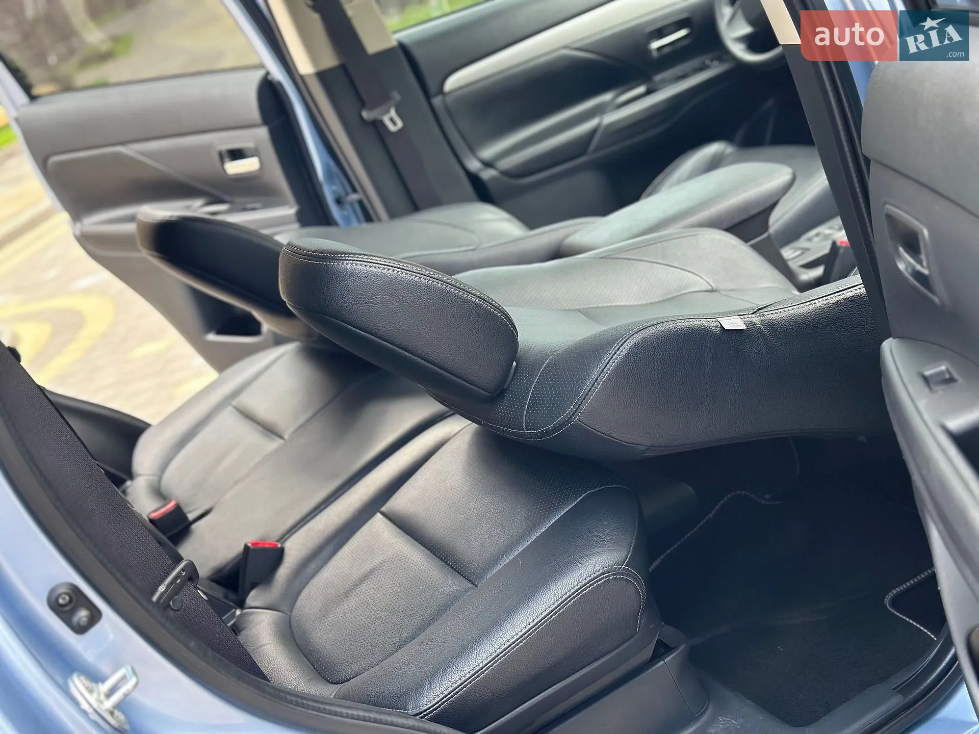 2014 Mitsubishi Outlander - мініатюра 43