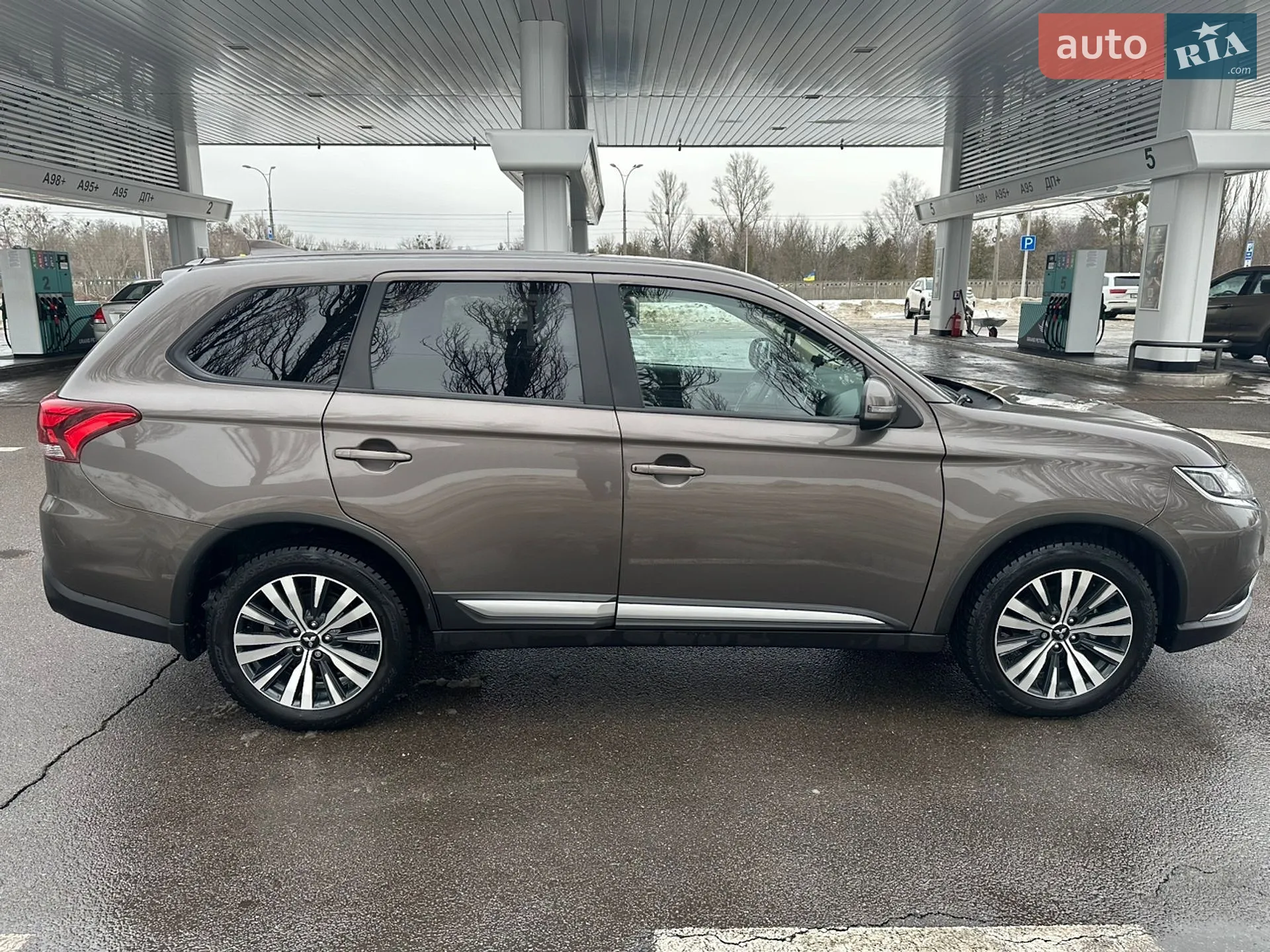 2019 Mitsubishi Outlander - мініатюра 6