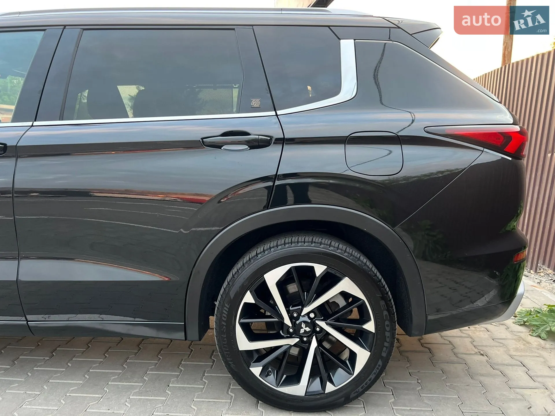 2023 Mitsubishi Outlander - мініатюра 16