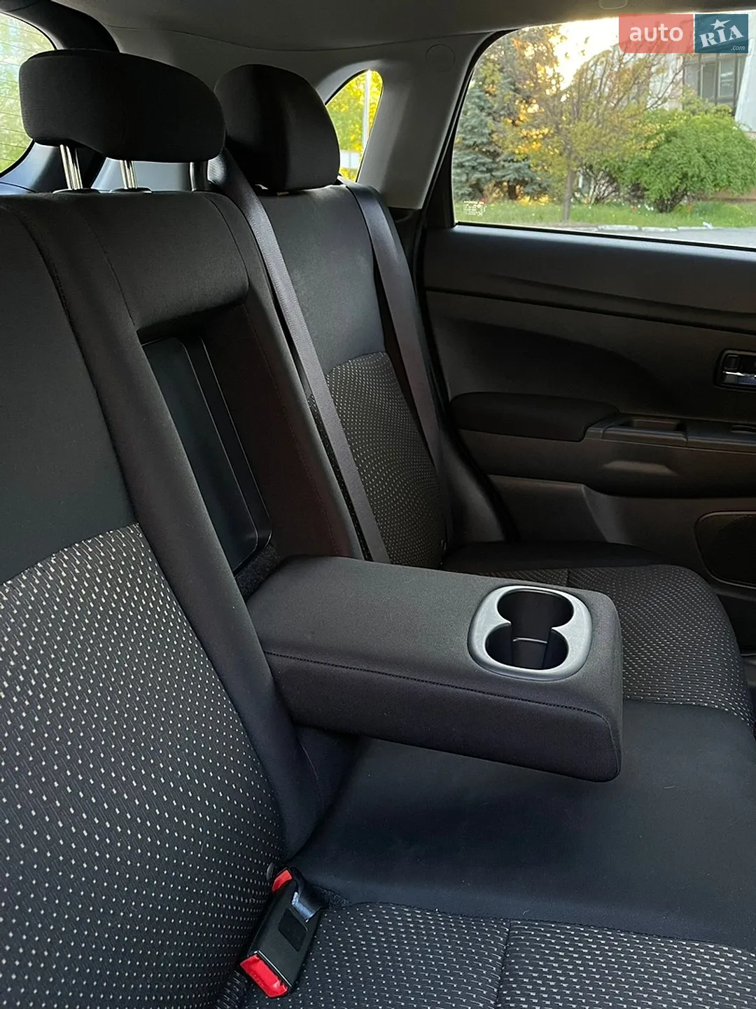 2016 Mitsubishi Outlander - мініатюра 9