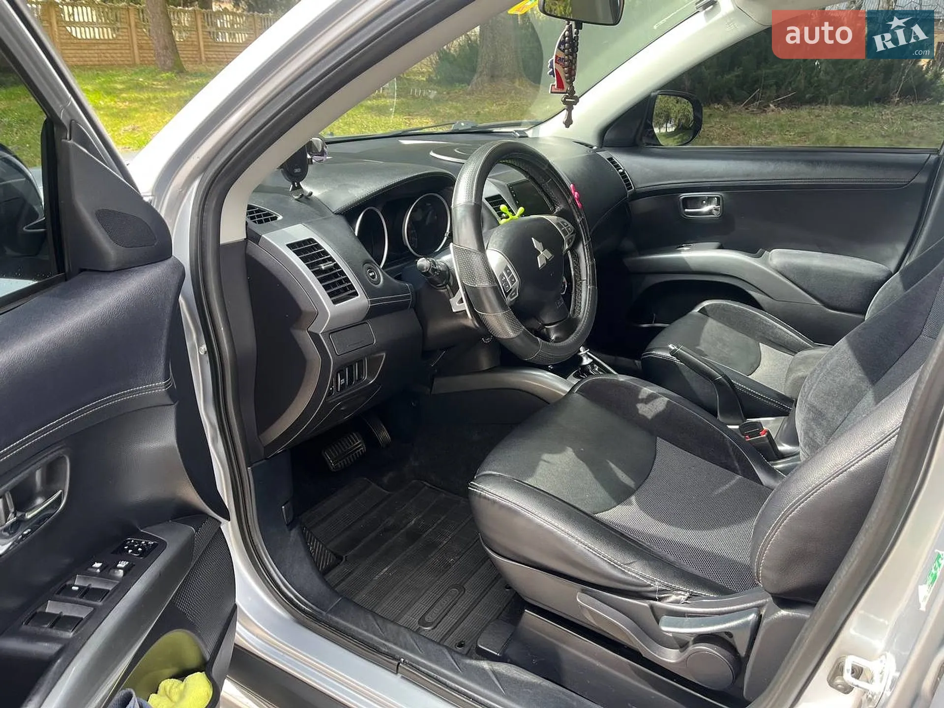 2010 Mitsubishi Outlander - мініатюра 18