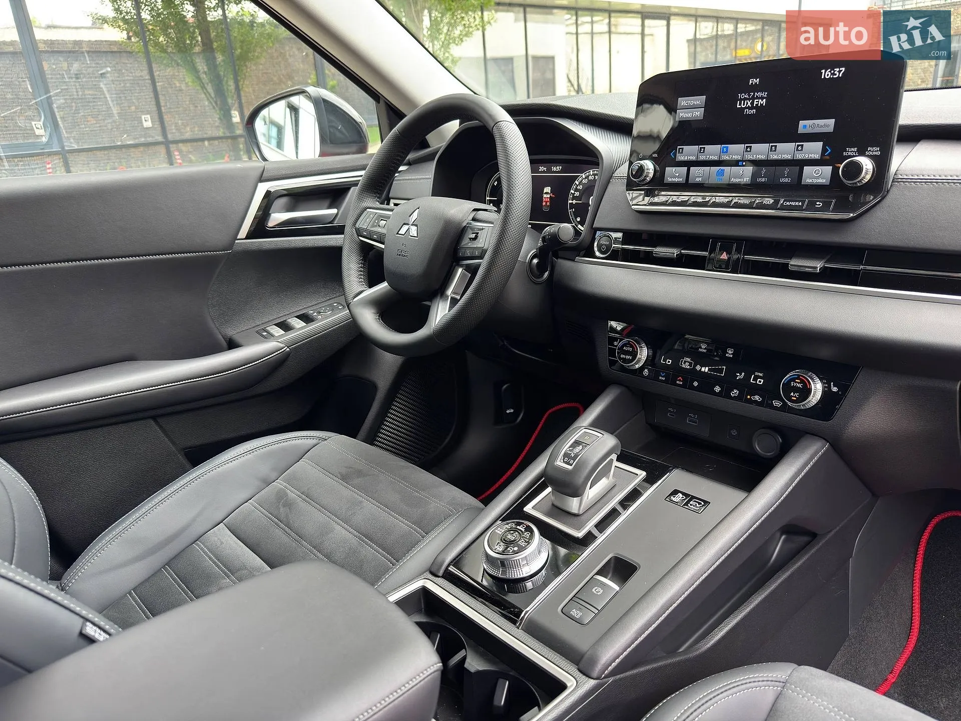 2024 Mitsubishi Outlander - мініатюра 29