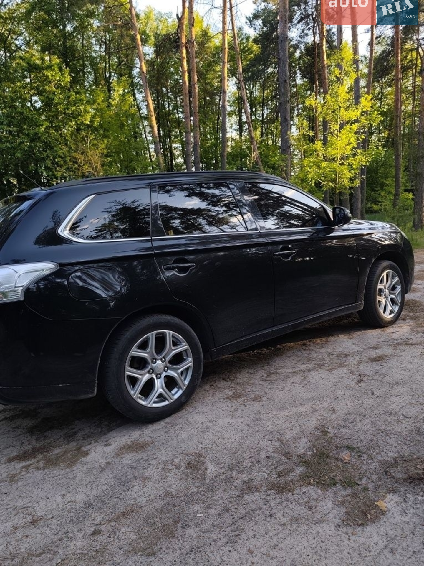 2013 Mitsubishi Outlander - мініатюра 9