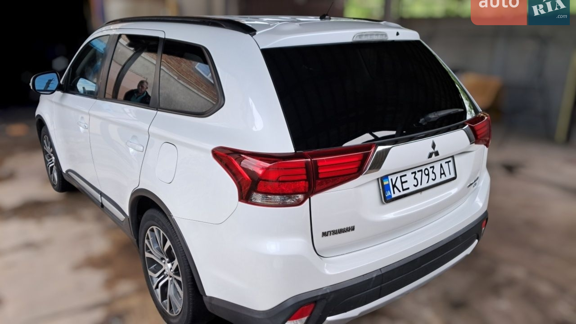 2016 Mitsubishi Outlander - мініатюра 8