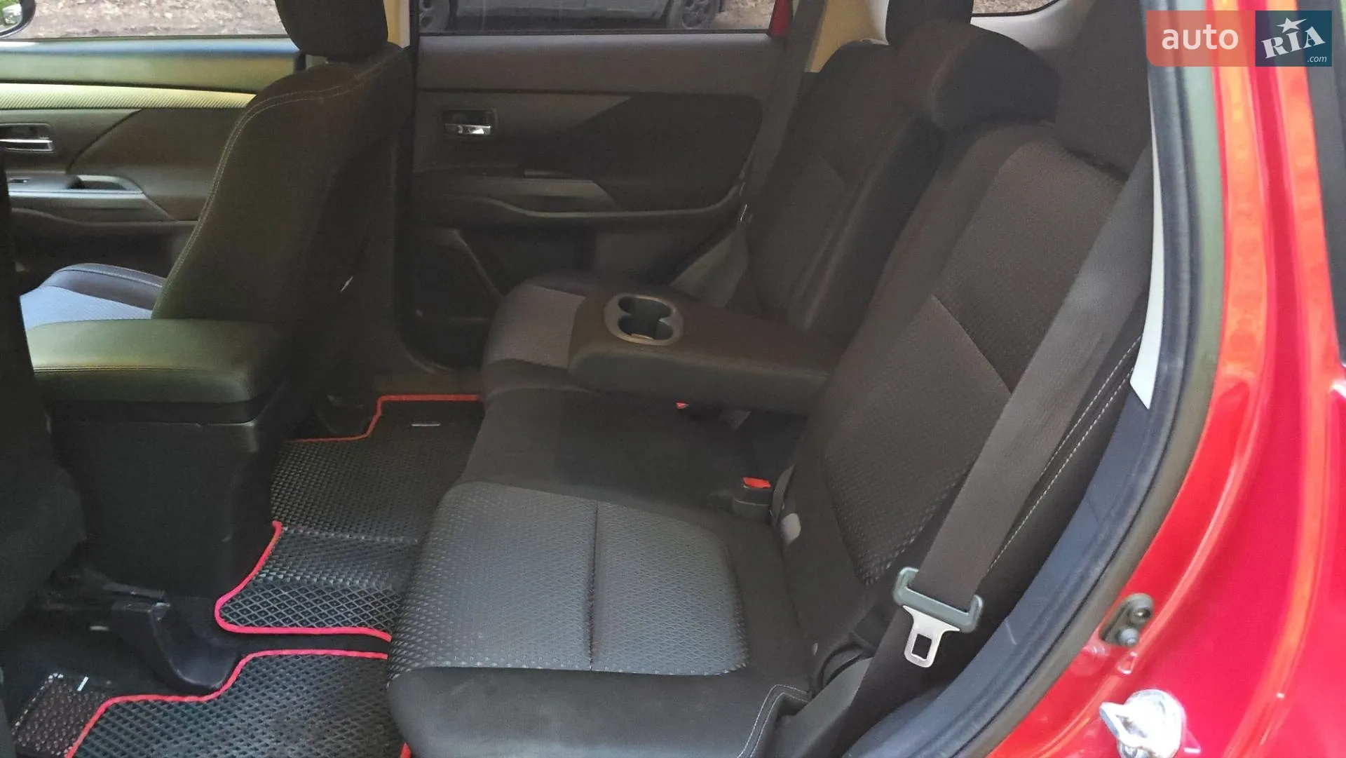 2015 Mitsubishi Outlander - мініатюра 18