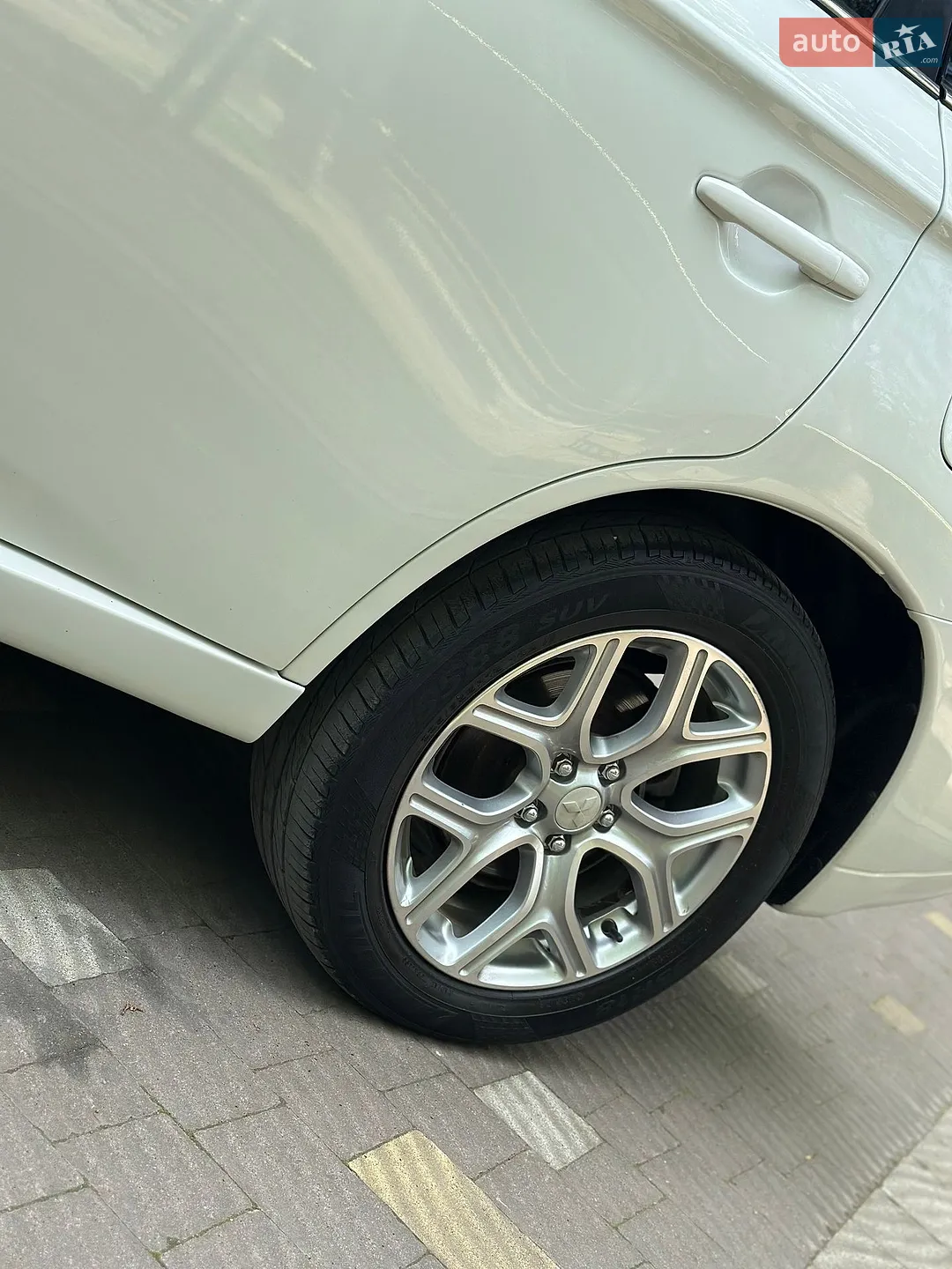 2015 Mitsubishi Outlander - мініатюра 15