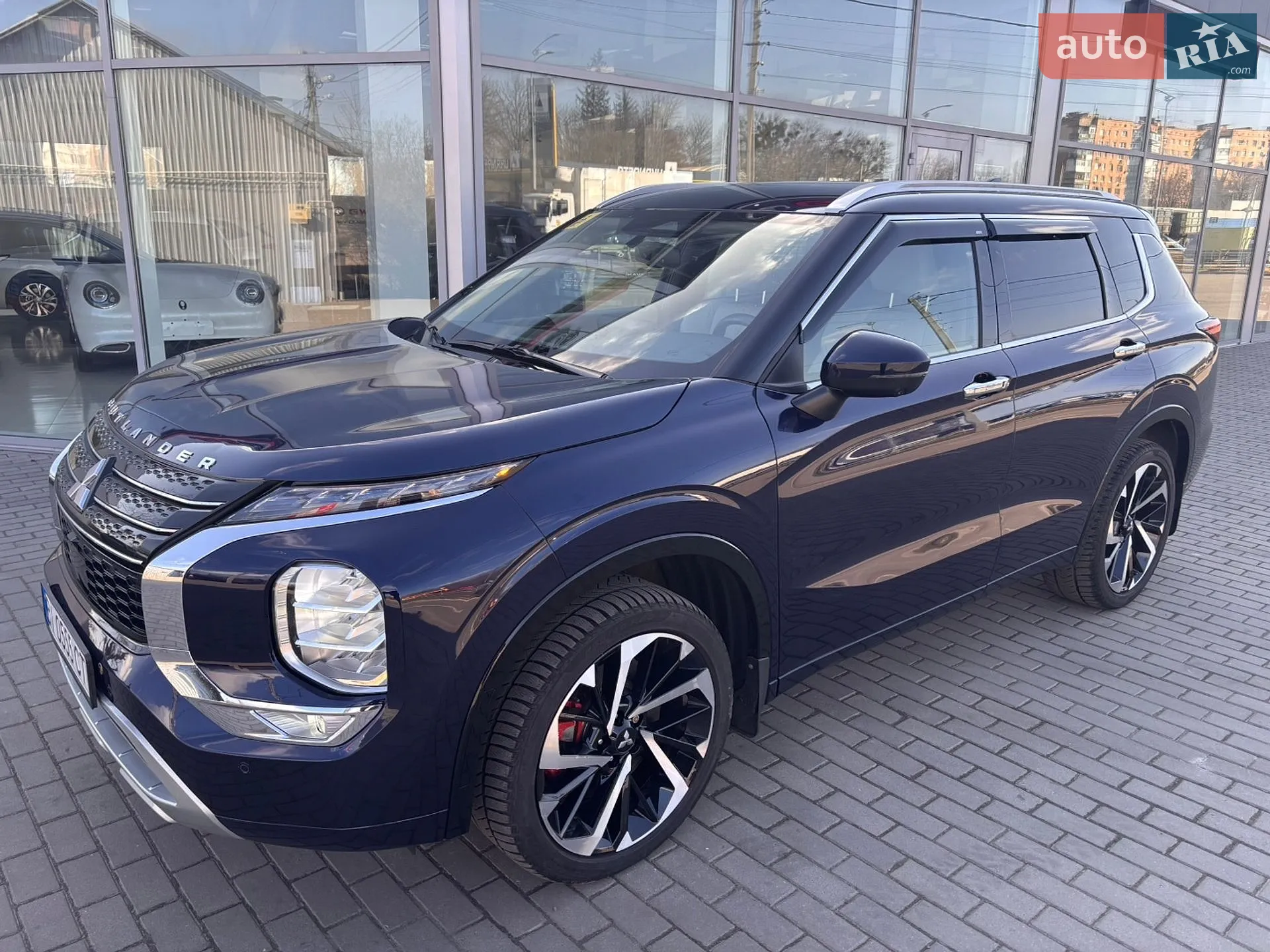 2022 Mitsubishi Outlander - мініатюра 3