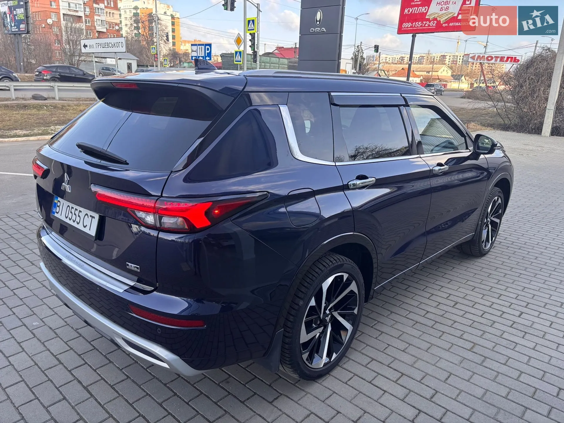 2022 Mitsubishi Outlander - мініатюра 13