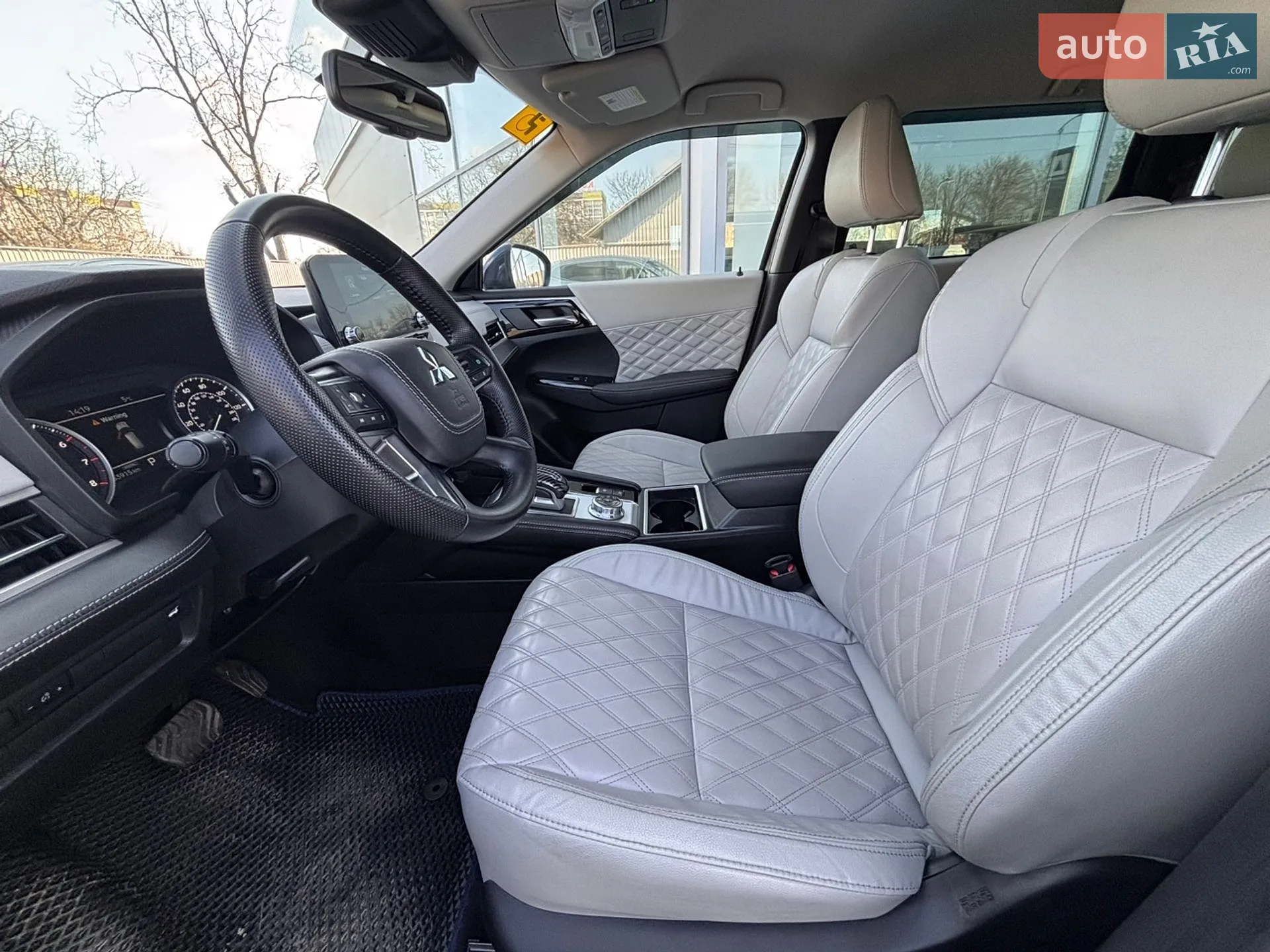 2022 Mitsubishi Outlander - мініатюра 38
