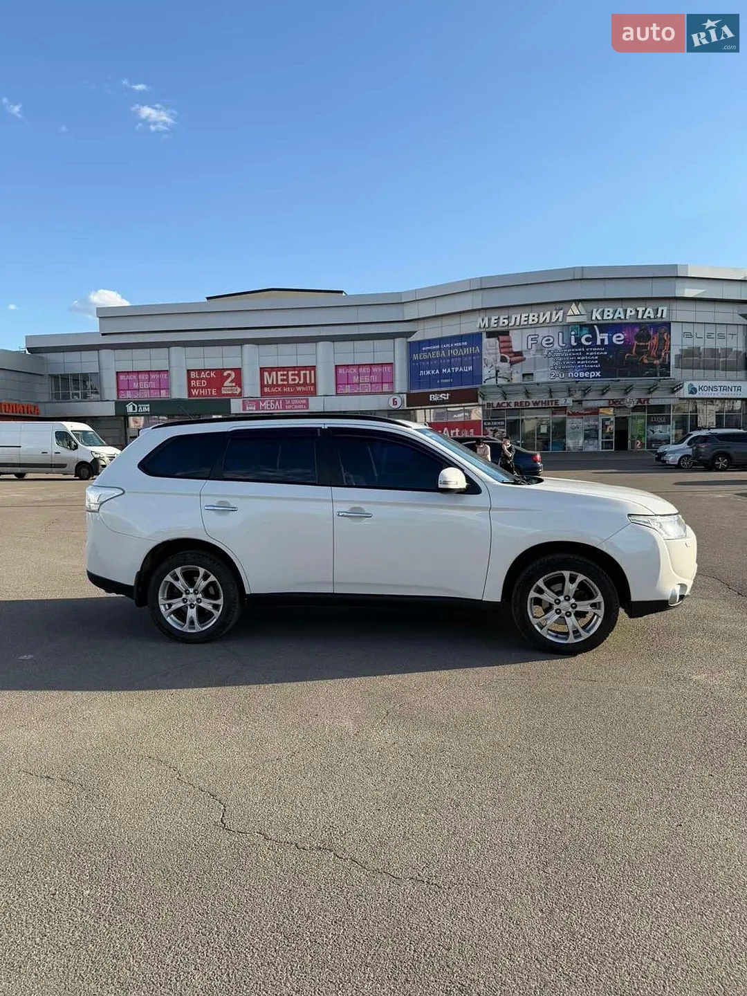 2013 Mitsubishi Outlander - мініатюра 8