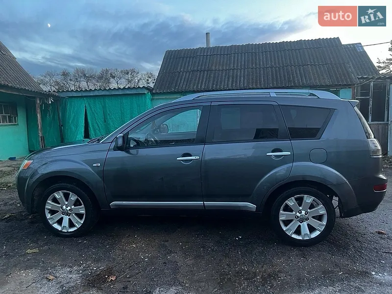 Mitsubishi Outlander