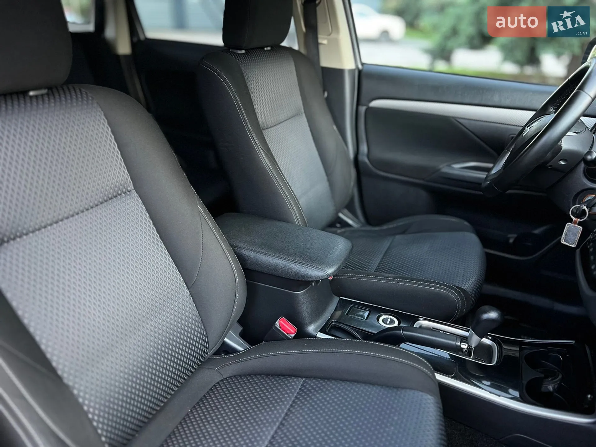 2018 Mitsubishi Outlander - мініатюра 20