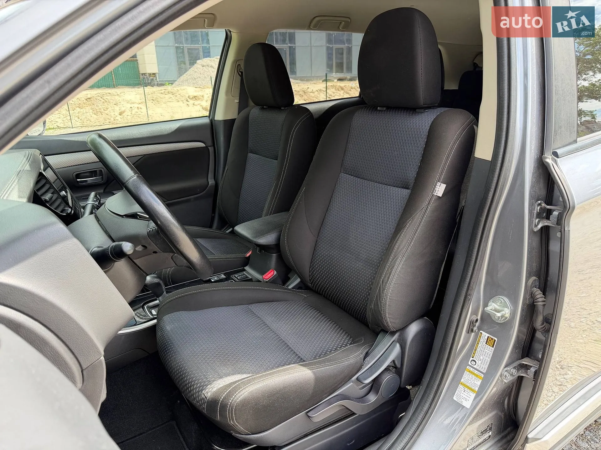 2017 Mitsubishi Outlander - мініатюра 10