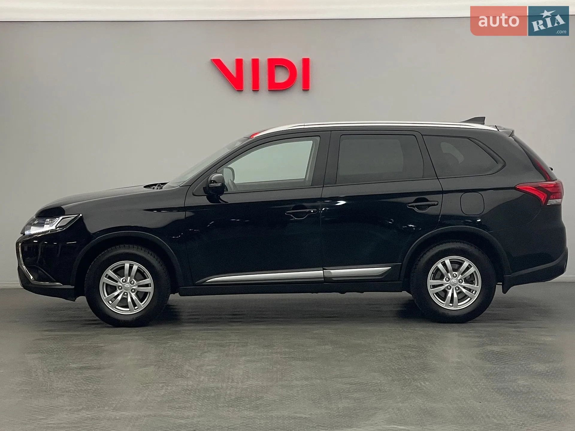 2018 Mitsubishi Outlander - мініатюра 3