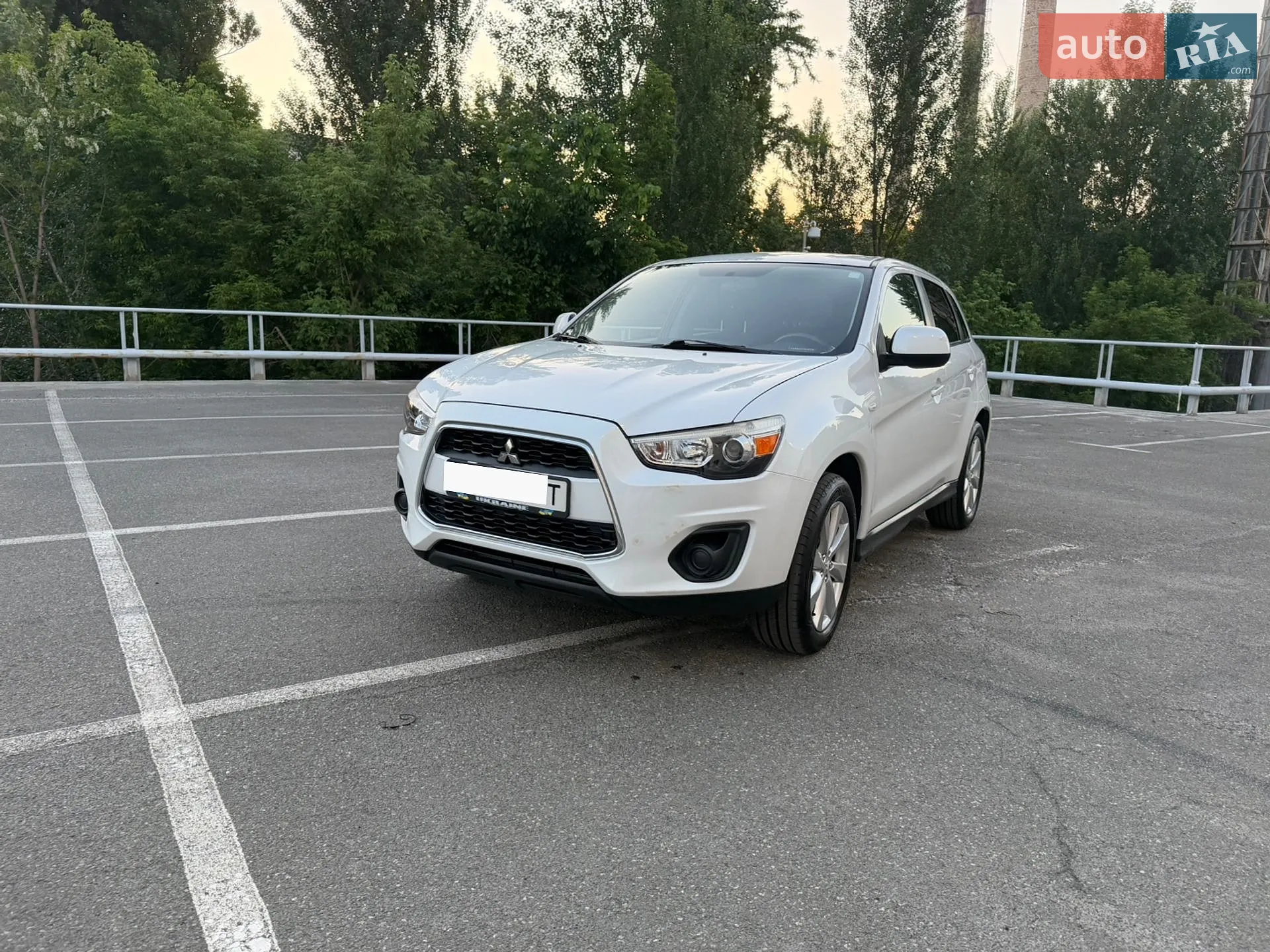 2014 Mitsubishi Outlander - мініатюра 2