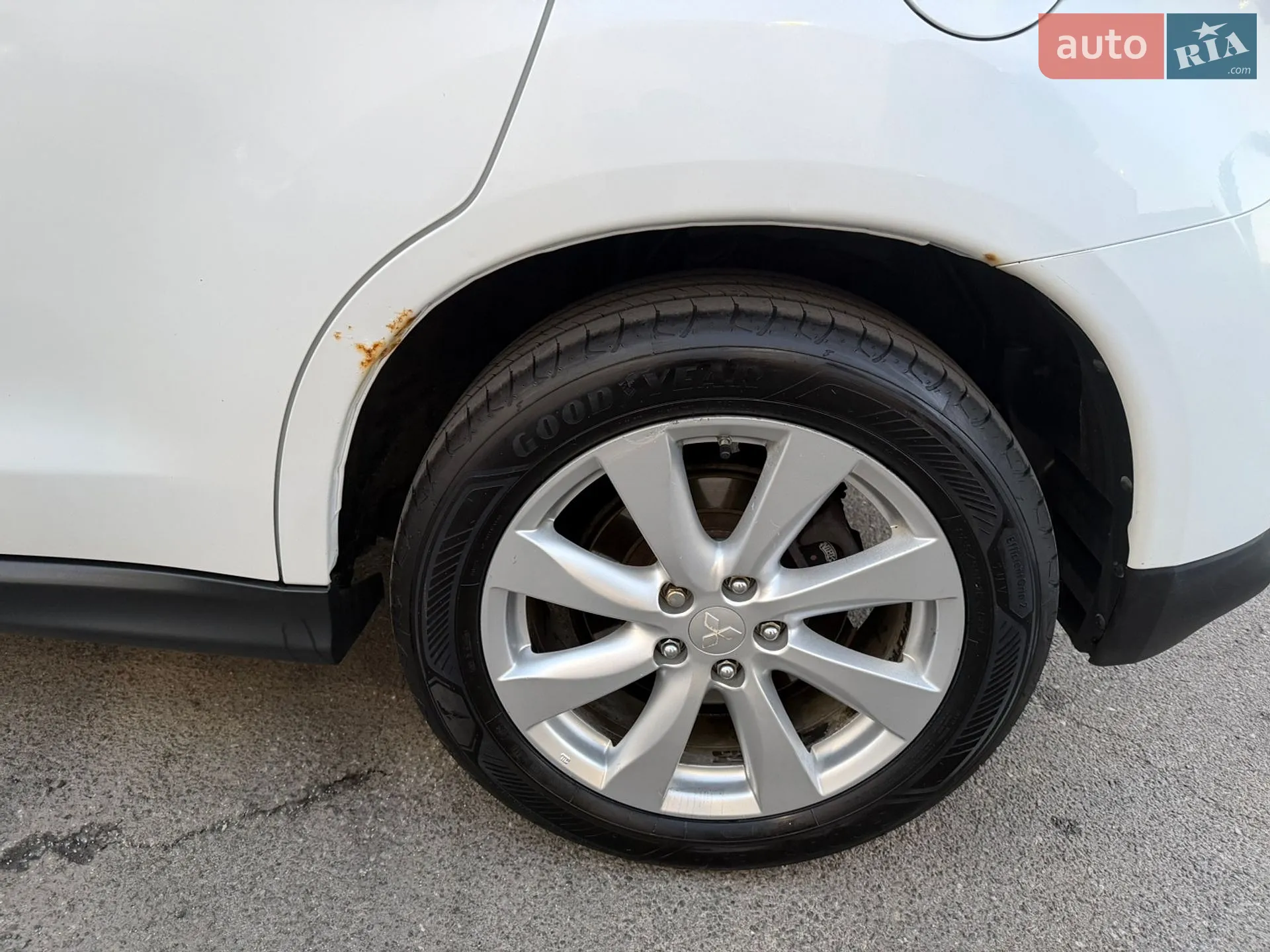 2014 Mitsubishi Outlander - мініатюра 10