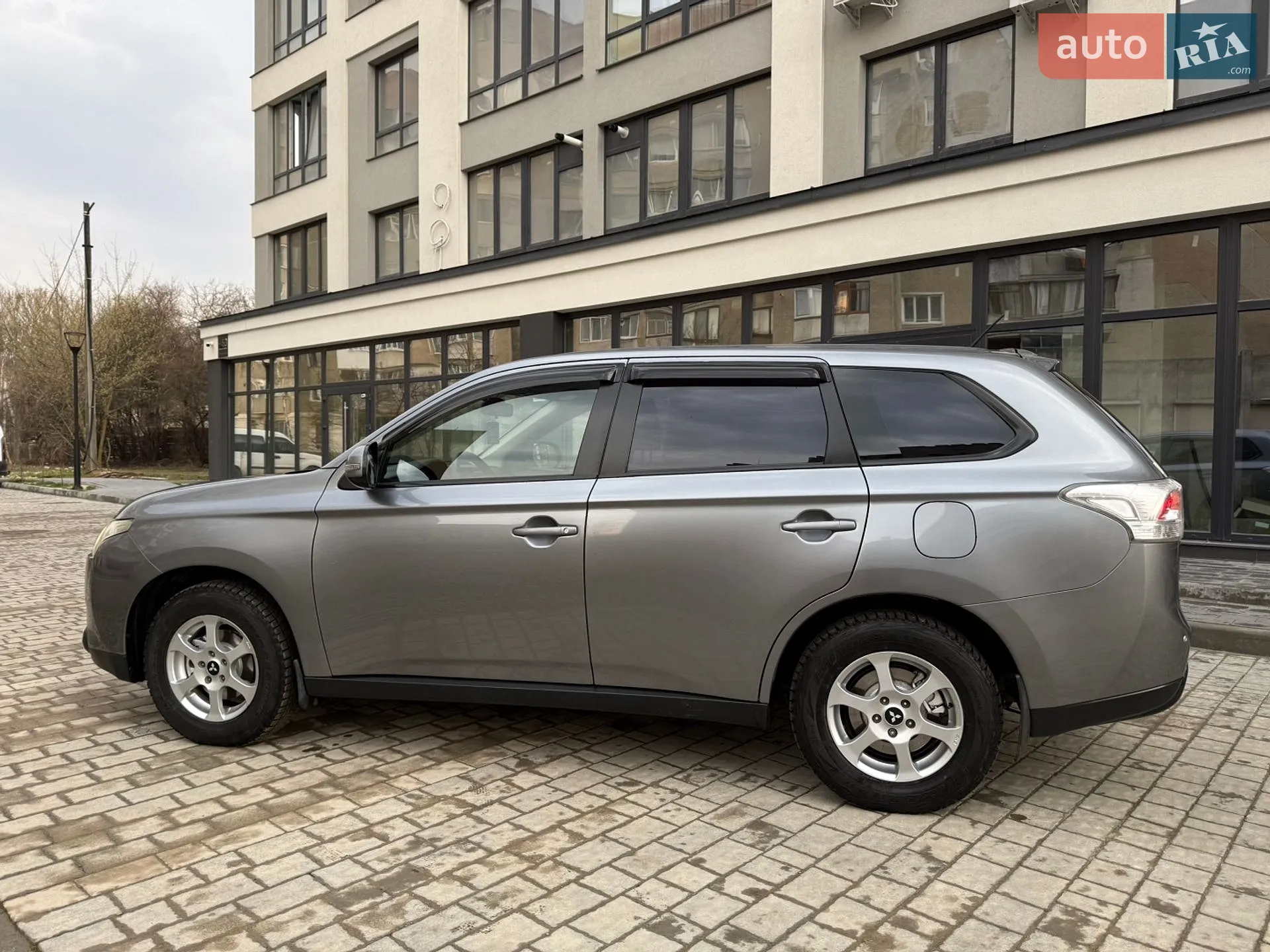 2014 Mitsubishi Outlander - мініатюра 5