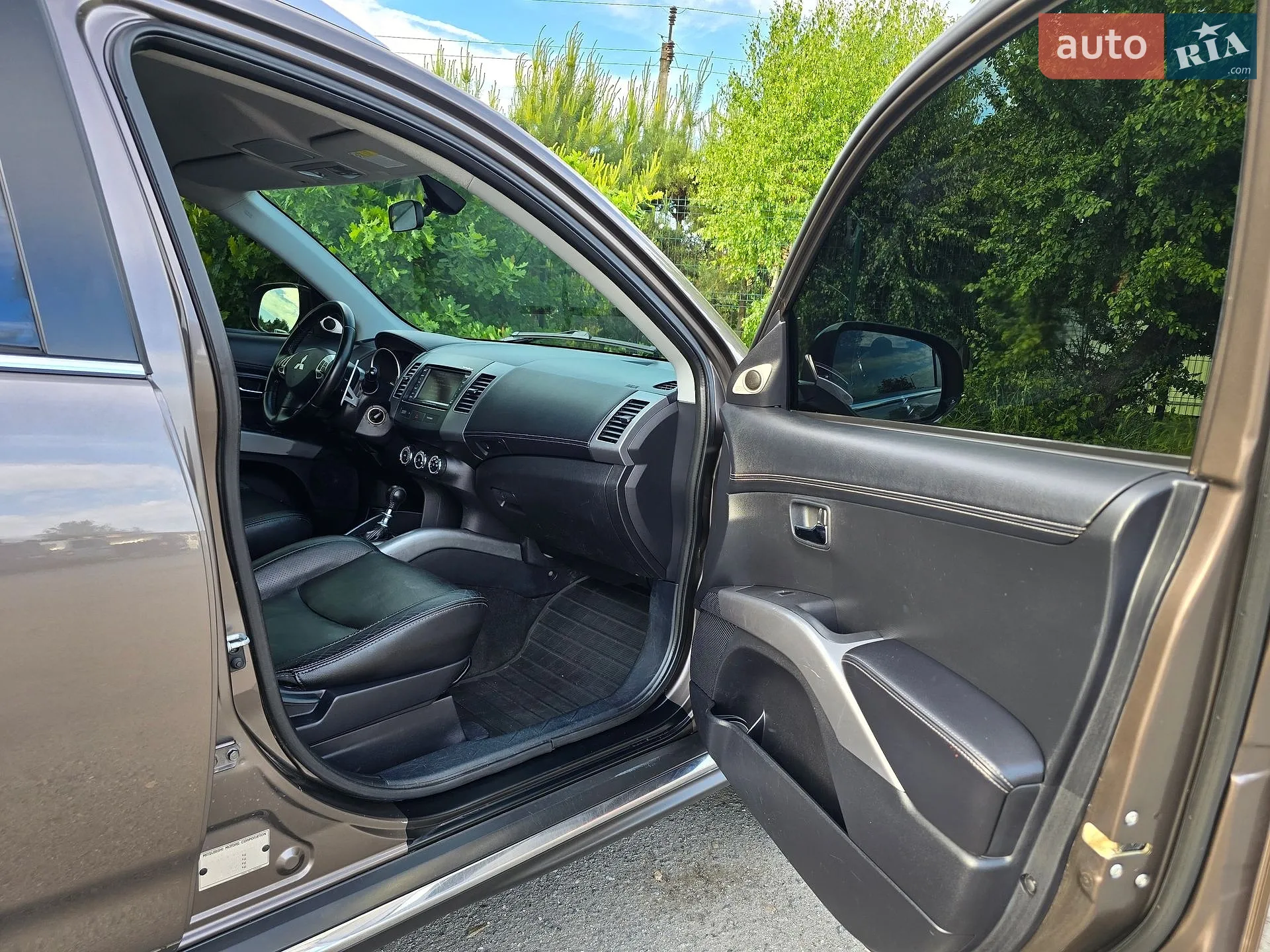 2010 Mitsubishi Outlander - мініатюра 17