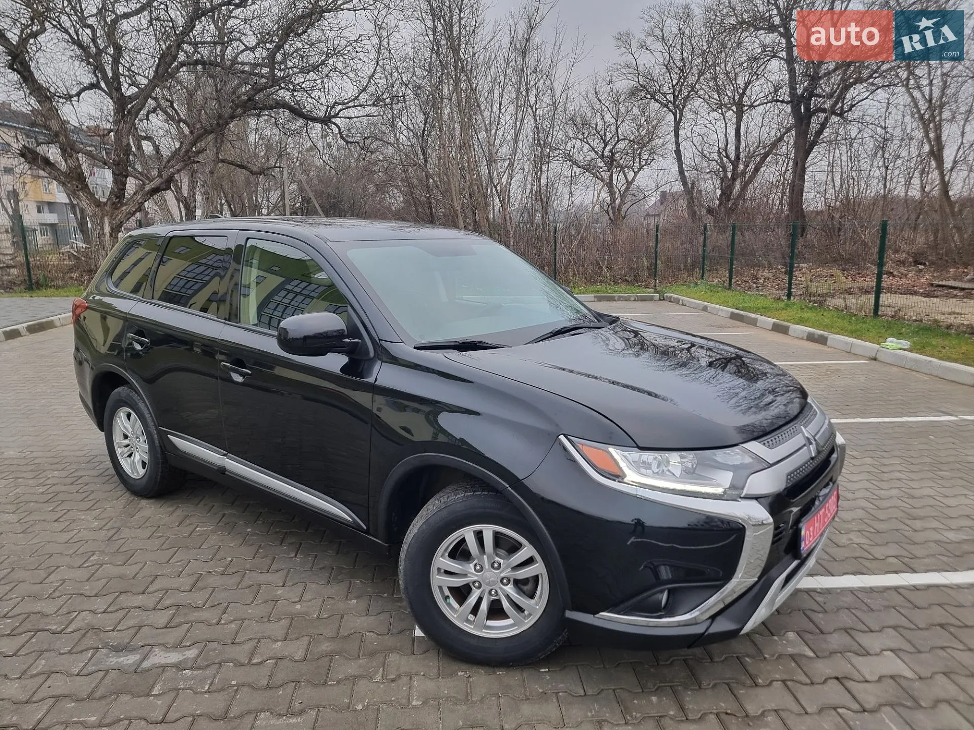 2020 Mitsubishi Outlander - мініатюра 16