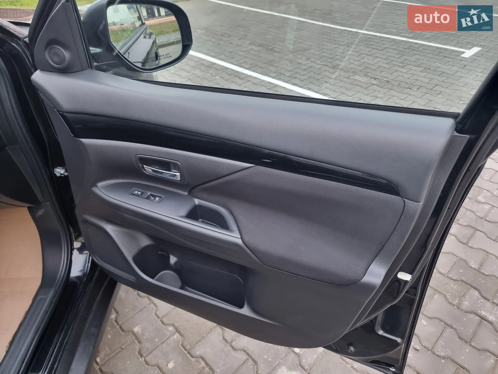 2020 Mitsubishi Outlander - мініатюра 41